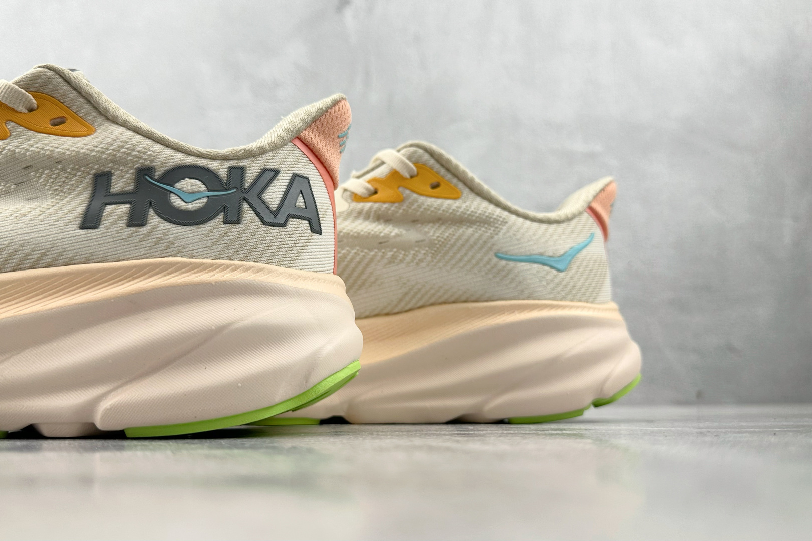 170 HOKA ONE ONE Clifton 9 米色 1127896-VLS-Chinese UA Cheap High Quatity Brand Clothes Bags handbags Sneakers wholesale wholesaler seller from China Factory suppliers Fashion Clothing Shoes best Quality Beautiful Price 170 HOKA ONE ONE Clifton 9 米色 1127896-VLS
