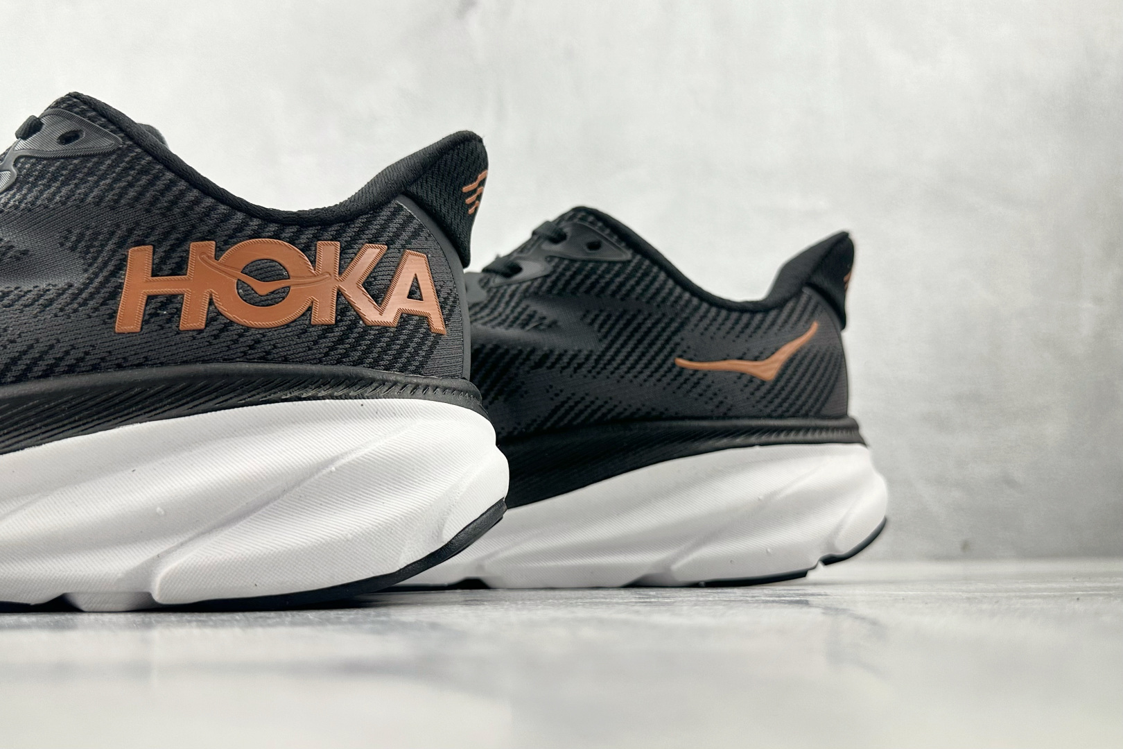170 HOKA ONE ONE Clifton 9 黑色 1127896-BCPPR-Chinese UA Cheap High Quatity Brand Clothes Bags handbags Sneakers wholesale wholesaler seller from China Factory suppliers Fashion Clothing Shoes best Quality Beautiful Price 170 HOKA ONE ONE Clifton 9 黑色 1127896-BCPPR