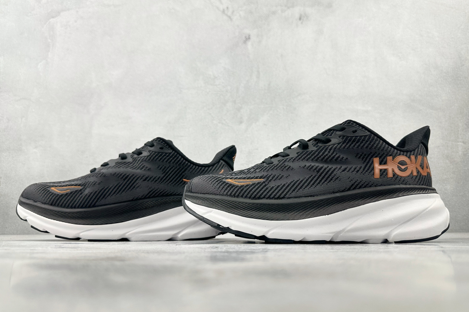 170 HOKA ONE ONE Clifton 9 黑色 1127896-BCPPR-Chinese UA Cheap High Quatity Brand Clothes Bags handbags Sneakers wholesale wholesaler seller from China Factory suppliers Fashion Clothing Shoes best Quality Beautiful Price 170 HOKA ONE ONE Clifton 9 黑色 1127896-BCPPR