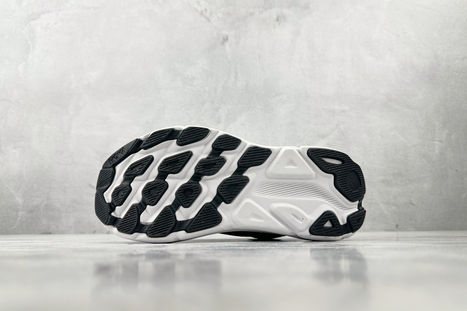 170 HOKA ONE ONE Clifton 9 黑色 1127896-BCPPR-Chinese UA Cheap High Quatity Brand Clothes Bags handbags Sneakers wholesale wholesaler seller from China Factory suppliers Fashion Clothing Shoes best Quality Beautiful Price 170 HOKA ONE ONE Clifton 9 黑色 1127896-BCPPR