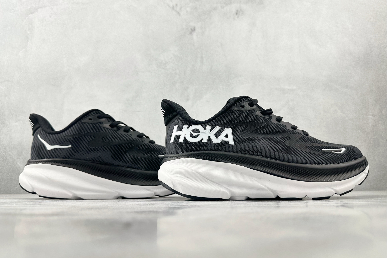 170 HOKA ONE ONE Clifton 9 黑白 1132210-BWHT-Chinese UA Cheap High Quatity Brand Clothes Bags handbags Sneakers wholesale wholesaler seller from China Factory suppliers Fashion Clothing Shoes best Quality Beautiful Price 170 HOKA ONE ONE Clifton 9 黑白 1132210-BWHT