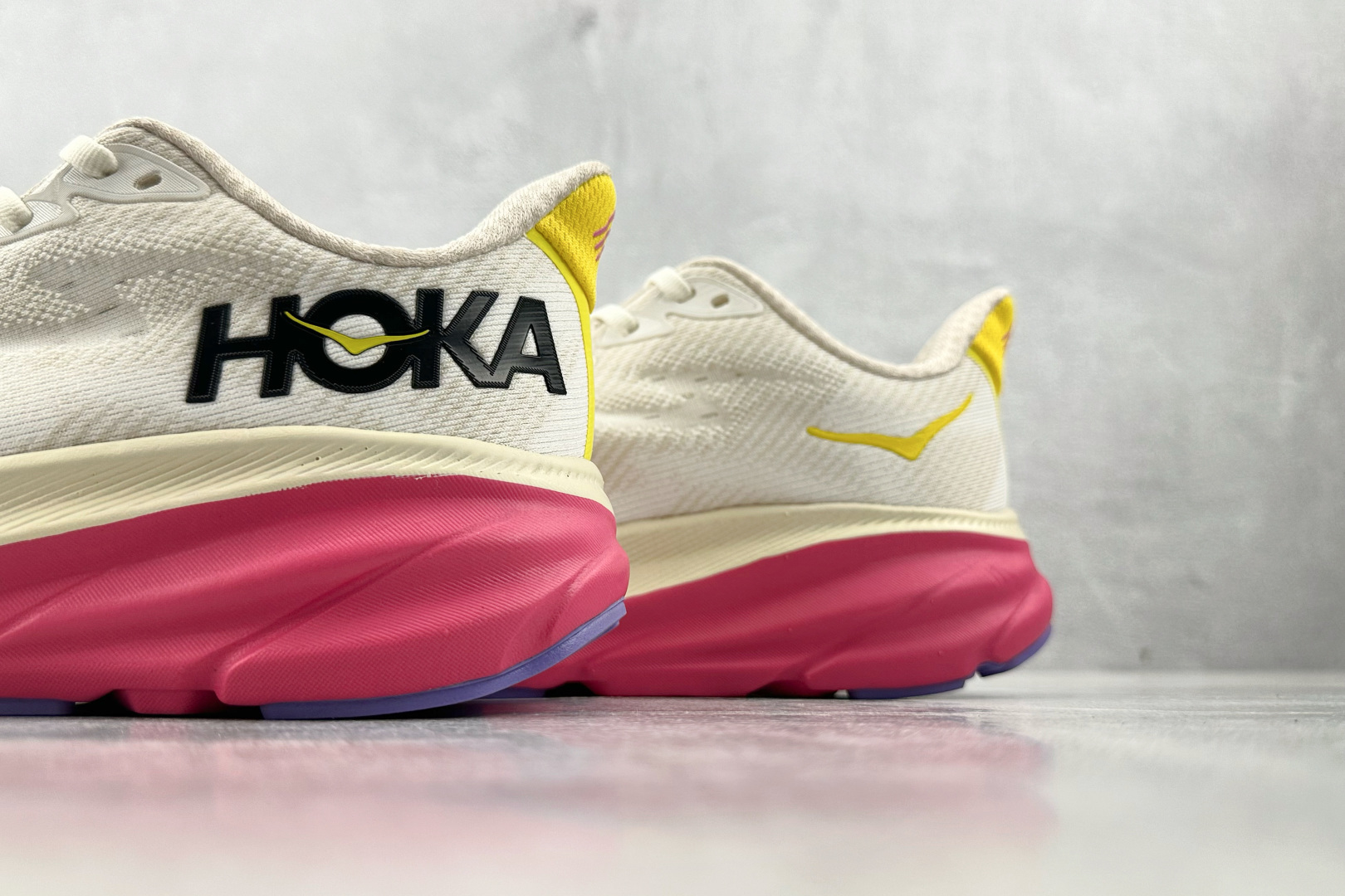 170 HOKA ONE ONE Clifton 9 蛋酒色香槟白 1127896-EBDB-Chinese UA Cheap High Quatity Brand Clothes Bags handbags Sneakers wholesale wholesaler seller from China Factory suppliers Fashion Clothing Shoes best Quality Beautiful Price 170 HOKA ONE ONE Clifton 9 蛋酒色香槟白 1127896-EBDB