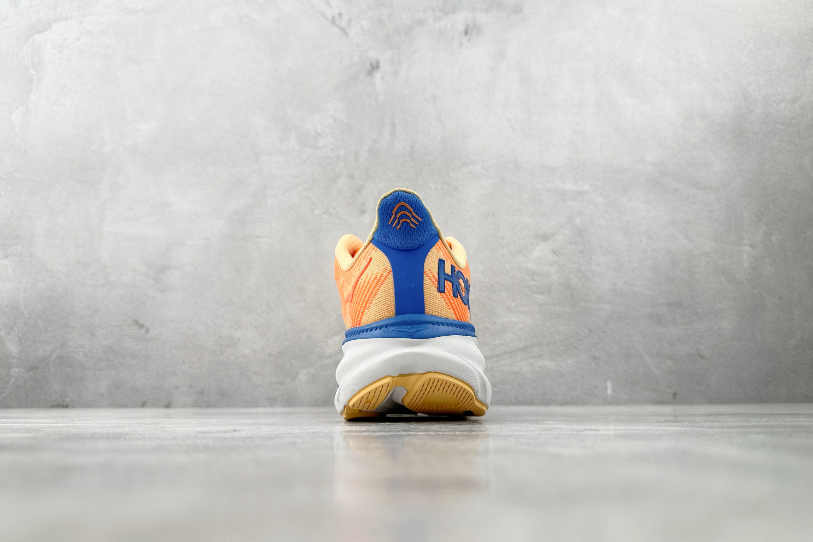 170 HOKA ONE ONE Clifton 9 橘色 1132210-VOIM