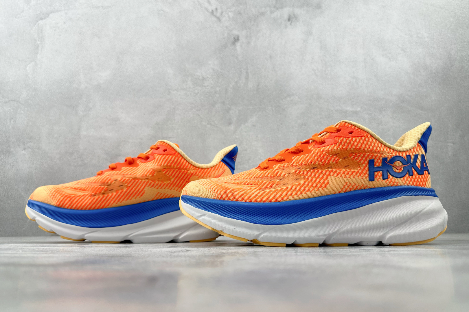 170 HOKA ONE ONE Clifton 9 橘色 1132210-VOIM