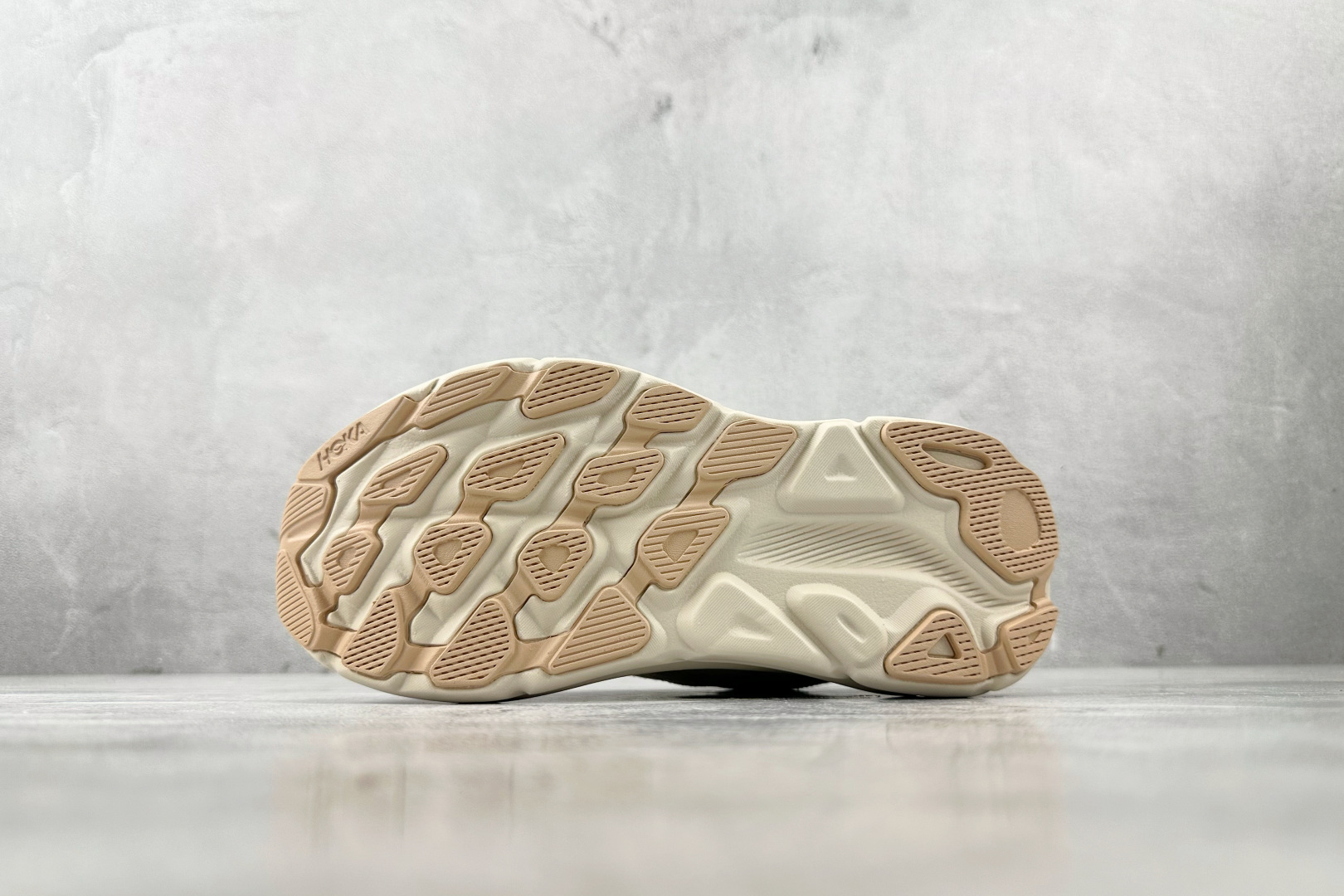 170 HOKA ONE ONE Clifton 9 流沙色 1127895-SSEG-Chinese  UA Cheap High Quatity Brand  Clothes Bags handbags Sneakers wholesale wholesaler seller from China Factory suppliers Fashion Clothing  Shoes best Quality Beautiful Price  170 HOKA ONE ONE Clifton 9 流沙色 1127895-SSEG