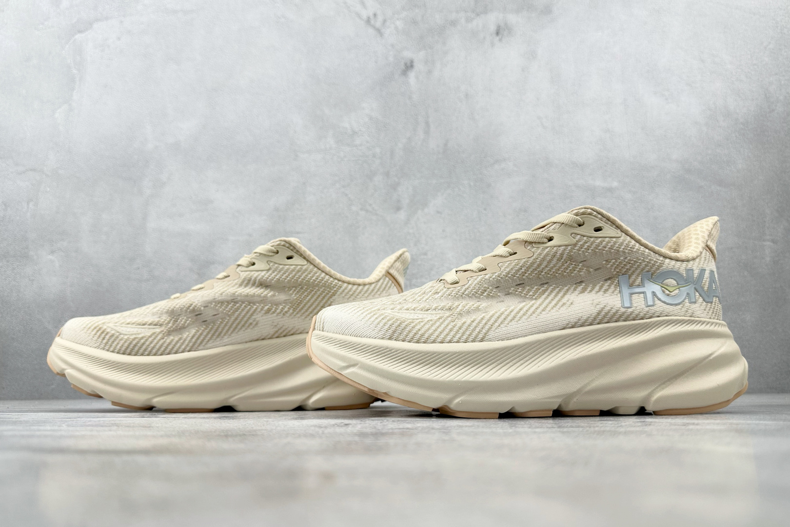 170 HOKA ONE ONE Clifton 9 流沙色 1127895-SSEG-Chinese  UA Cheap High Quatity Brand  Clothes Bags handbags Sneakers wholesale wholesaler seller from China Factory suppliers Fashion Clothing  Shoes best Quality Beautiful Price  170 HOKA ONE ONE Clifton 9 流沙色 1127895-SSEG