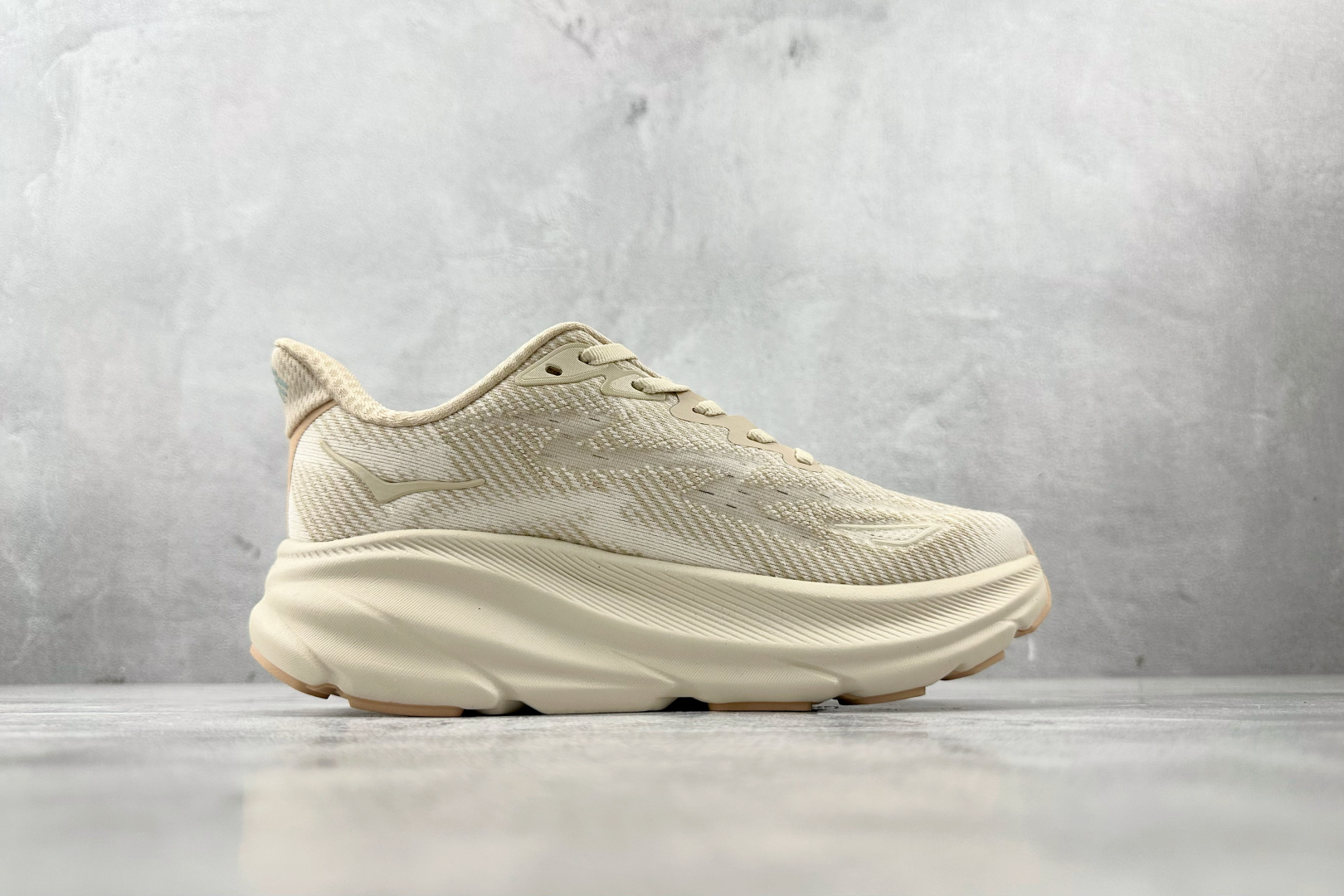 170 HOKA ONE ONE Clifton 9 流沙色 1127895-SSEG-Chinese  UA Cheap High Quatity Brand  Clothes Bags handbags Sneakers wholesale wholesaler seller from China Factory suppliers Fashion Clothing  Shoes best Quality Beautiful Price  170 HOKA ONE ONE Clifton 9 流沙色 1127895-SSEG