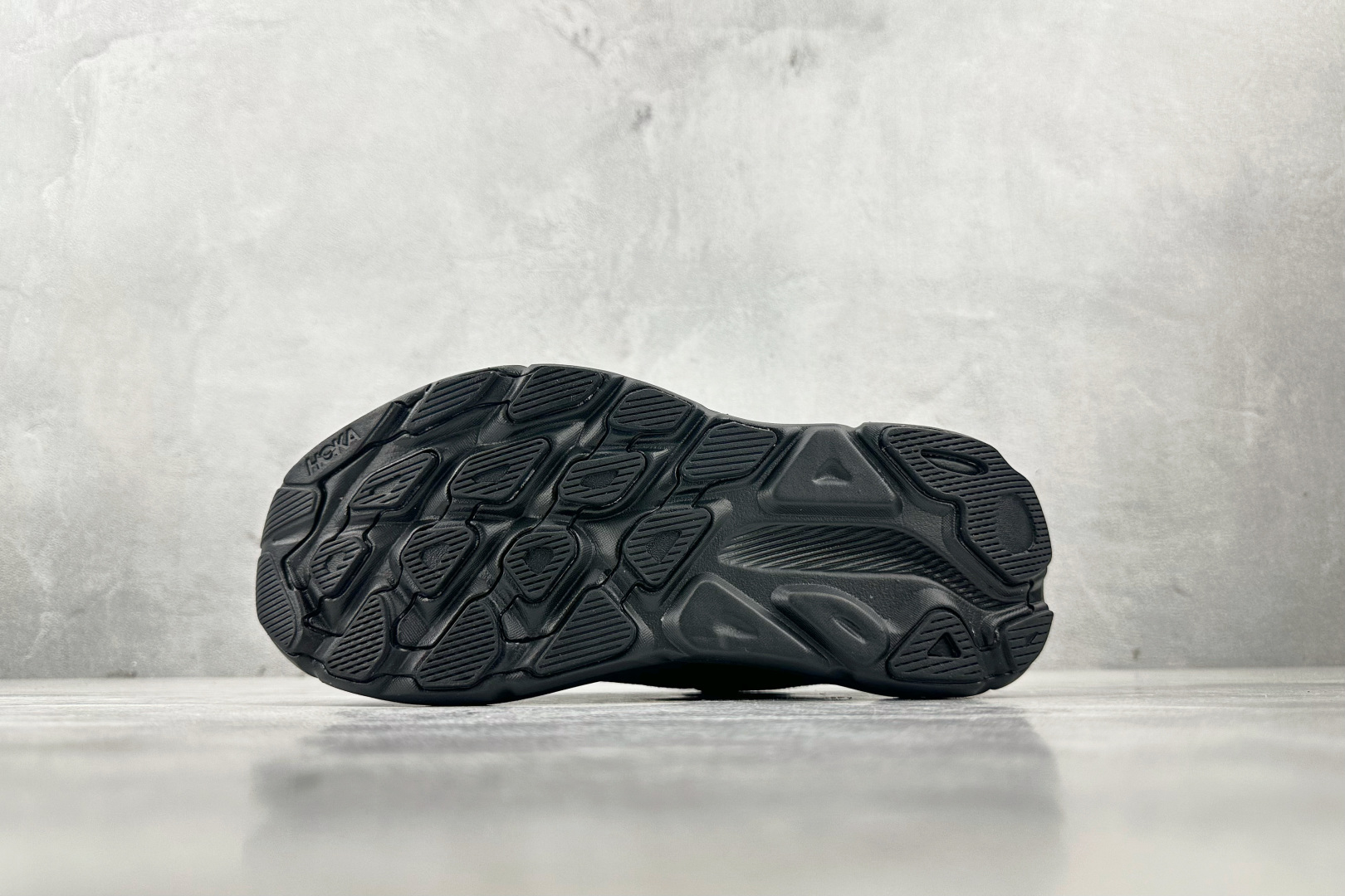 170 HOKA ONE ONE Clifton 9 黑 1132211-BBLC-Chinese UA Cheap High Quatity Brand Clothes Bags handbags Sneakers wholesale wholesaler seller from China Factory suppliers Fashion Clothing Shoes best Quality Beautiful Price 170 HOKA ONE ONE Clifton 9 黑 1132211-BBLC