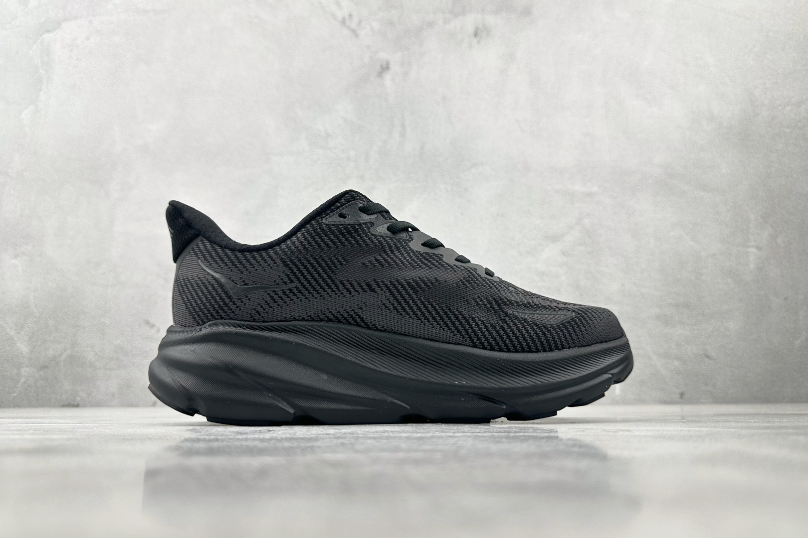 170 HOKA ONE ONE Clifton 9 黑 1132211-BBLC-Chinese UA Cheap High Quatity Brand Clothes Bags handbags Sneakers wholesale wholesaler seller from China Factory suppliers Fashion Clothing Shoes best Quality Beautiful Price 170 HOKA ONE ONE Clifton 9 黑 1132211-BBLC