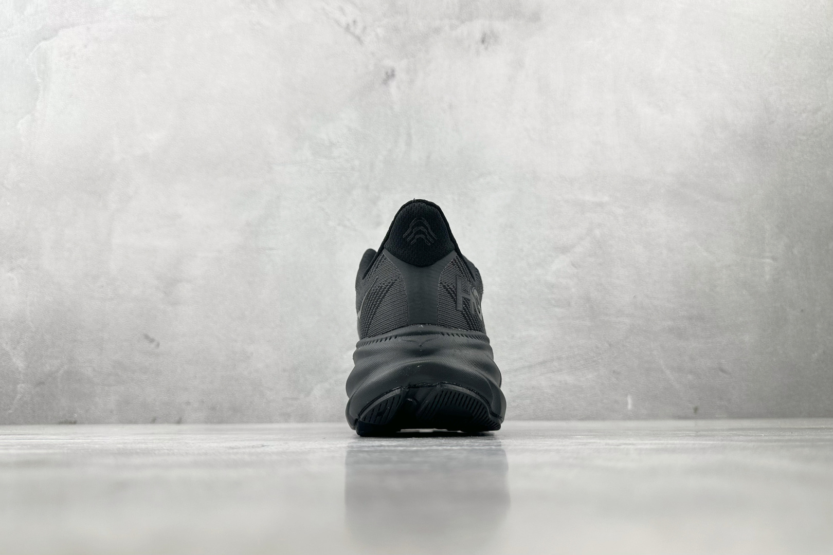 170 HOKA ONE ONE Clifton 9 黑 1132211-BBLC-Chinese UA Cheap High Quatity Brand Clothes Bags handbags Sneakers wholesale wholesaler seller from China Factory suppliers Fashion Clothing Shoes best Quality Beautiful Price 170 HOKA ONE ONE Clifton 9 黑 1132211-BBLC