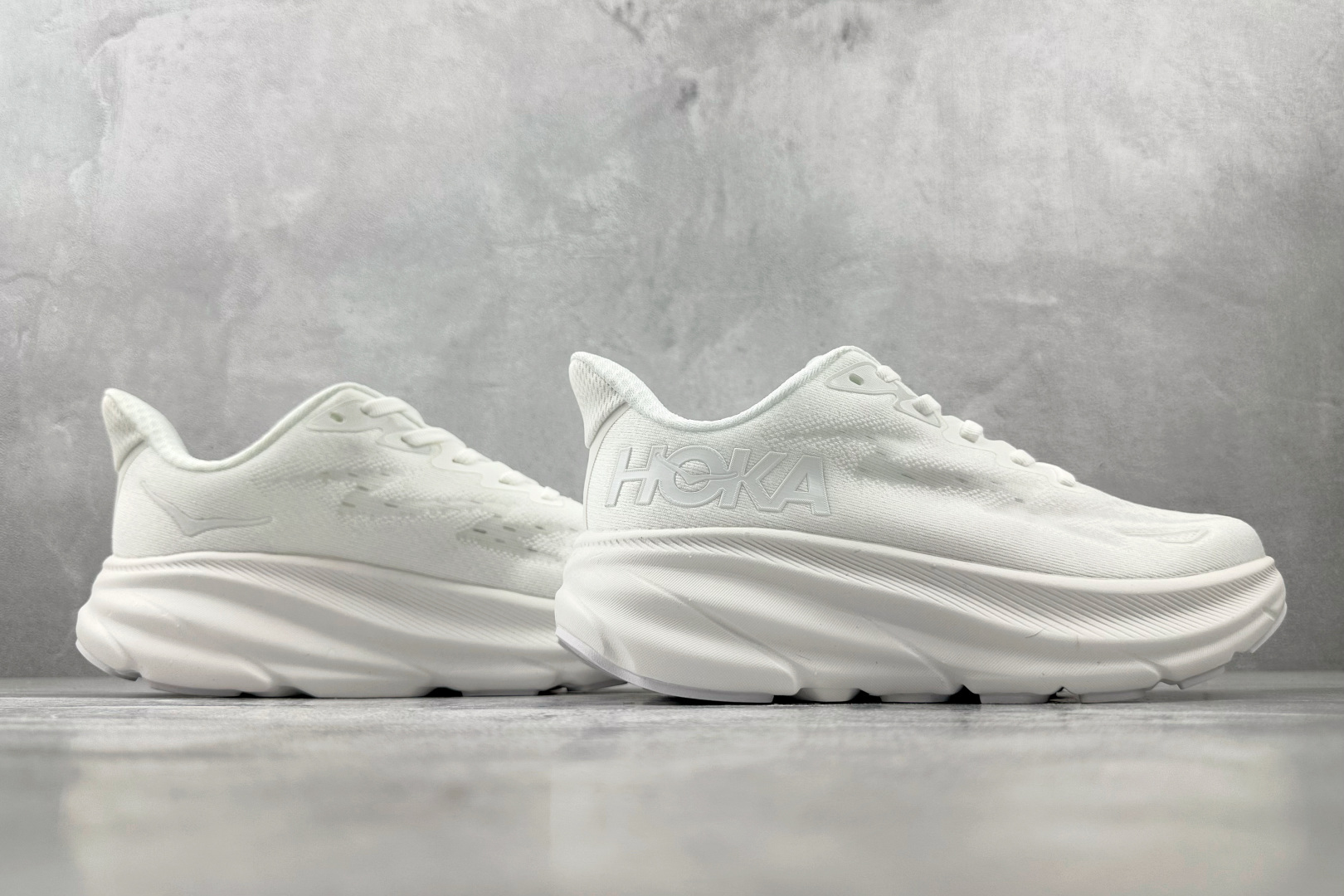 170 HOKA ONE ONE Clifton 9 白色 1127895-WWH-Chinese UA Cheap High Quatity Brand Clothes Bags handbags Sneakers wholesale wholesaler seller from China Factory suppliers Fashion Clothing Shoes best Quality Beautiful Price 170 HOKA ONE ONE Clifton 9 白色 1127895-WWH