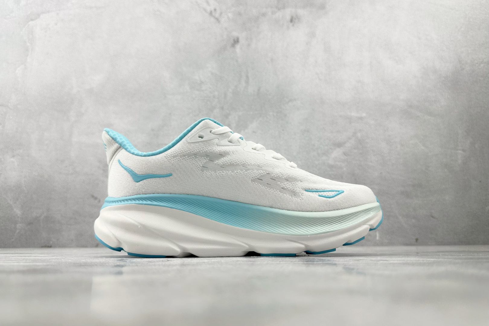 170 HOKA ONE ONE Clifton 9 白蓝色 1132211-FTRS