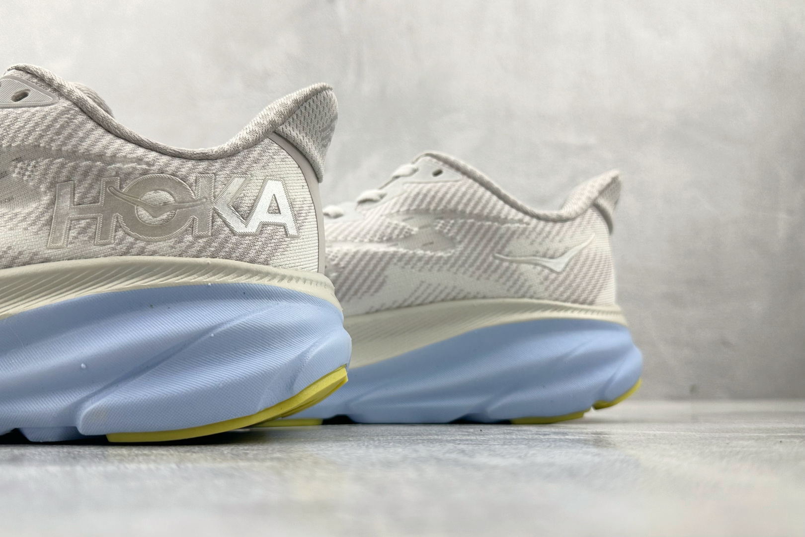 170 HOKA ONE ONE Clifton 9 灰蓝 1127896-NCIW-Chinese UA Cheap High Quatity Brand Clothes Bags handbags Sneakers wholesale wholesaler seller from China Factory suppliers Fashion Clothing Shoes best Quality Beautiful Price 170 HOKA ONE ONE Clifton 9 灰蓝 1127896-NCIW