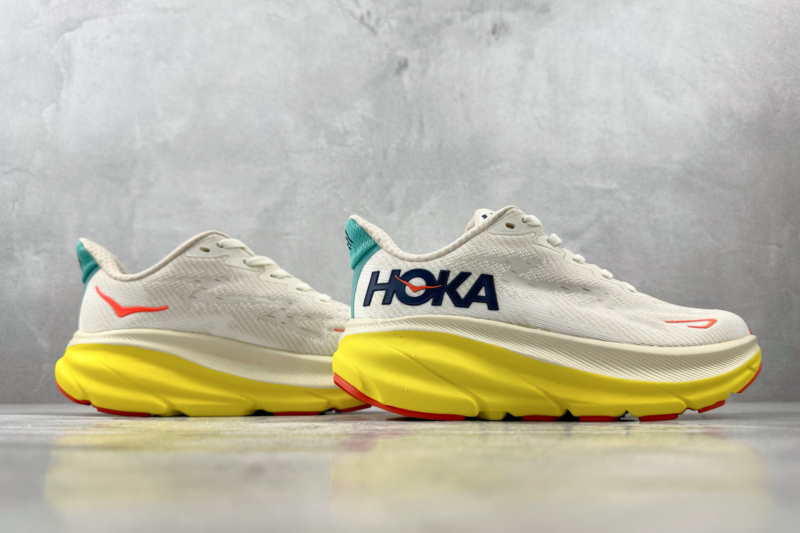 170 HOKA ONE ONE Clifton 9 米黄色 1127895-EPFR