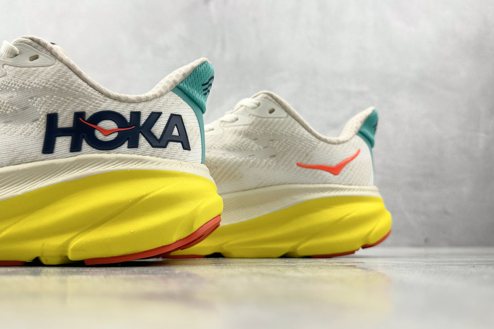 170 HOKA ONE ONE Clifton 9 米黄色 1127895-EPFR