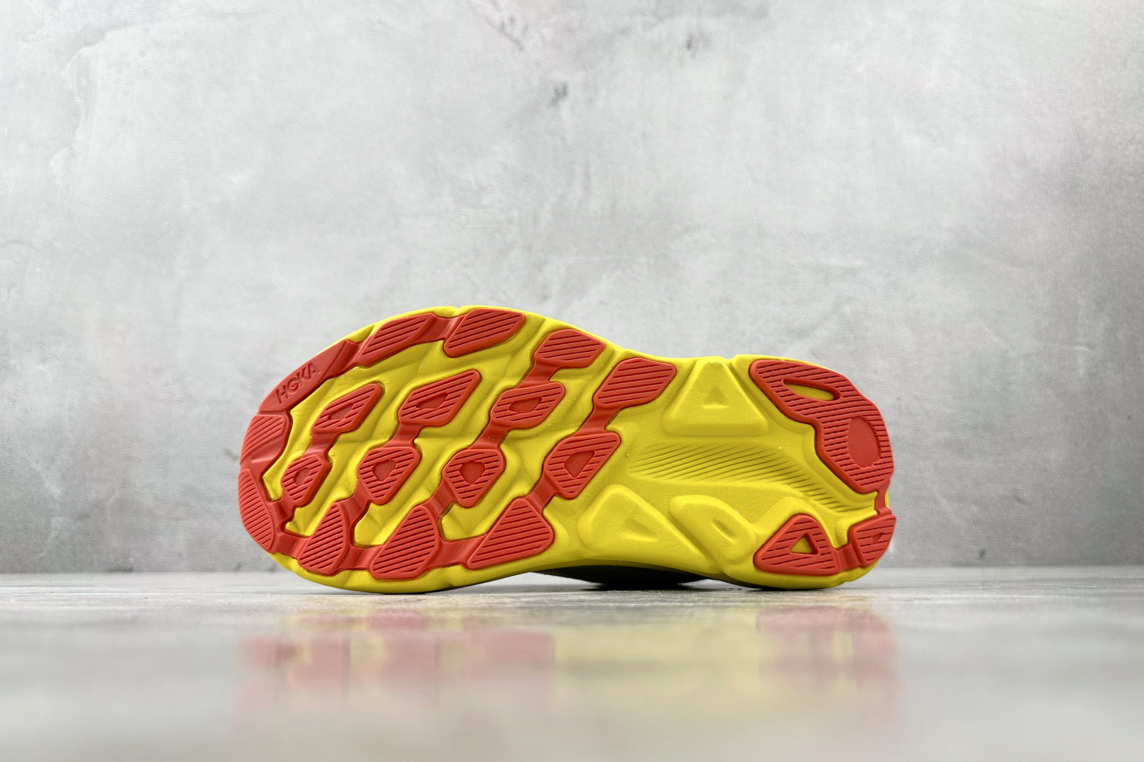 170 HOKA ONE ONE Clifton 9 米黄色 1127895-EPFR