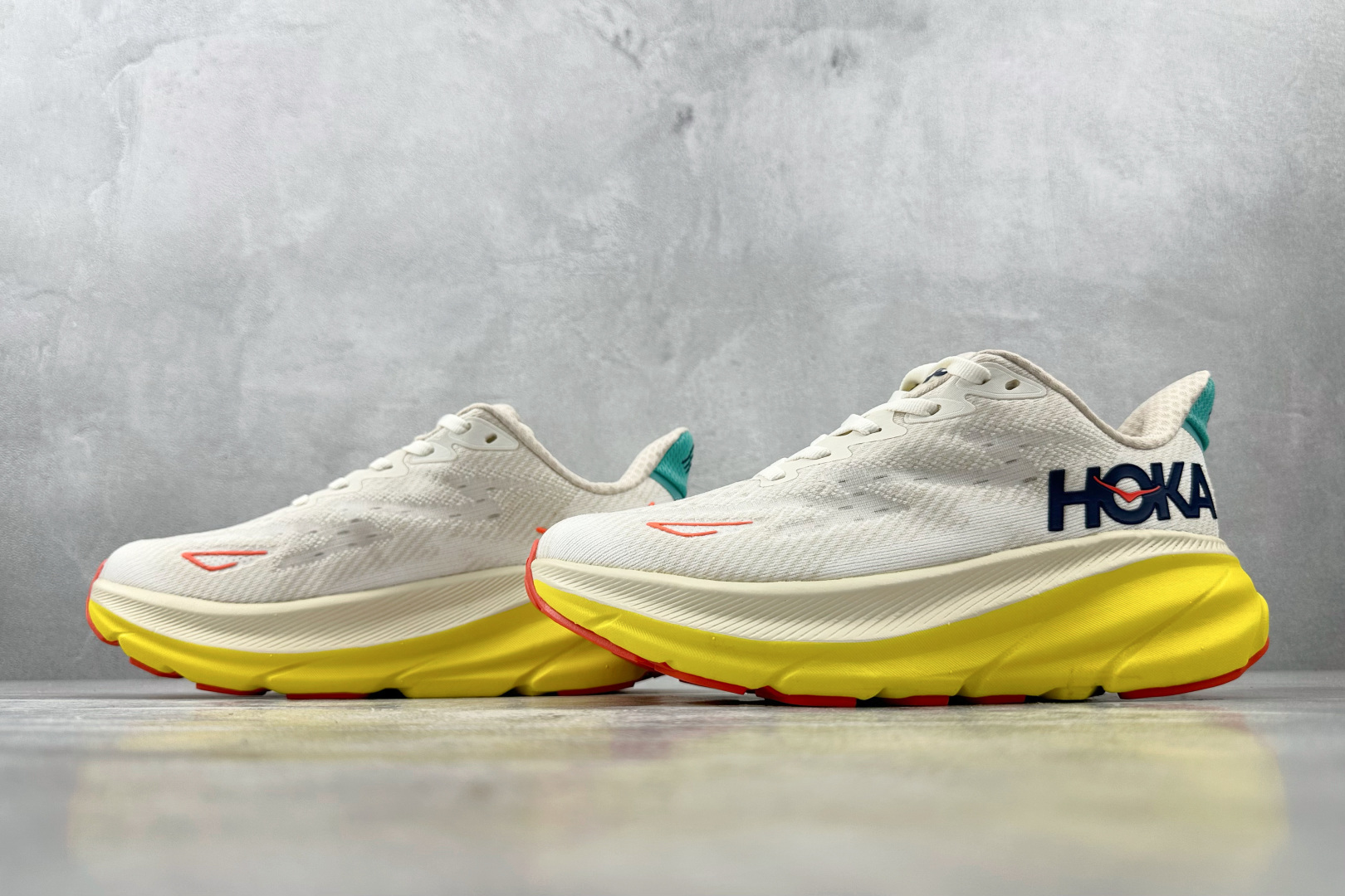 170 HOKA ONE ONE Clifton 9 米黄色 1127895-EPFR