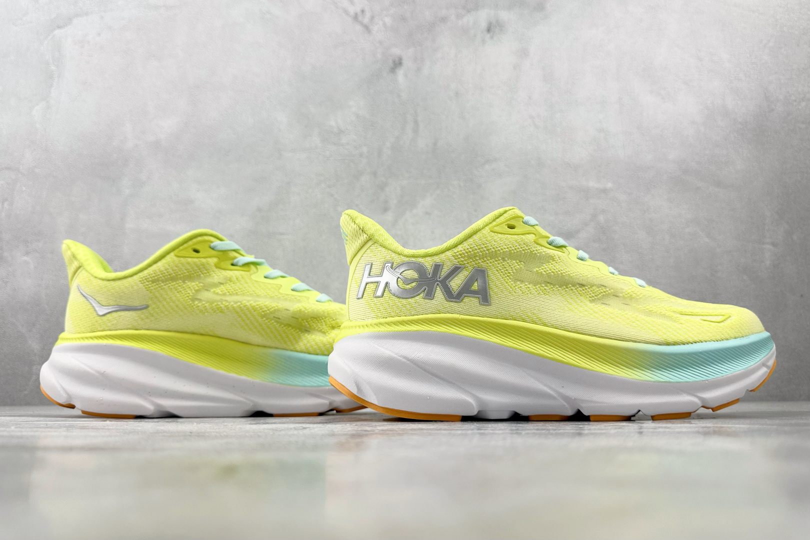 170 HOKA ONE ONE Clifton 9 黄色 1127896-CGSO