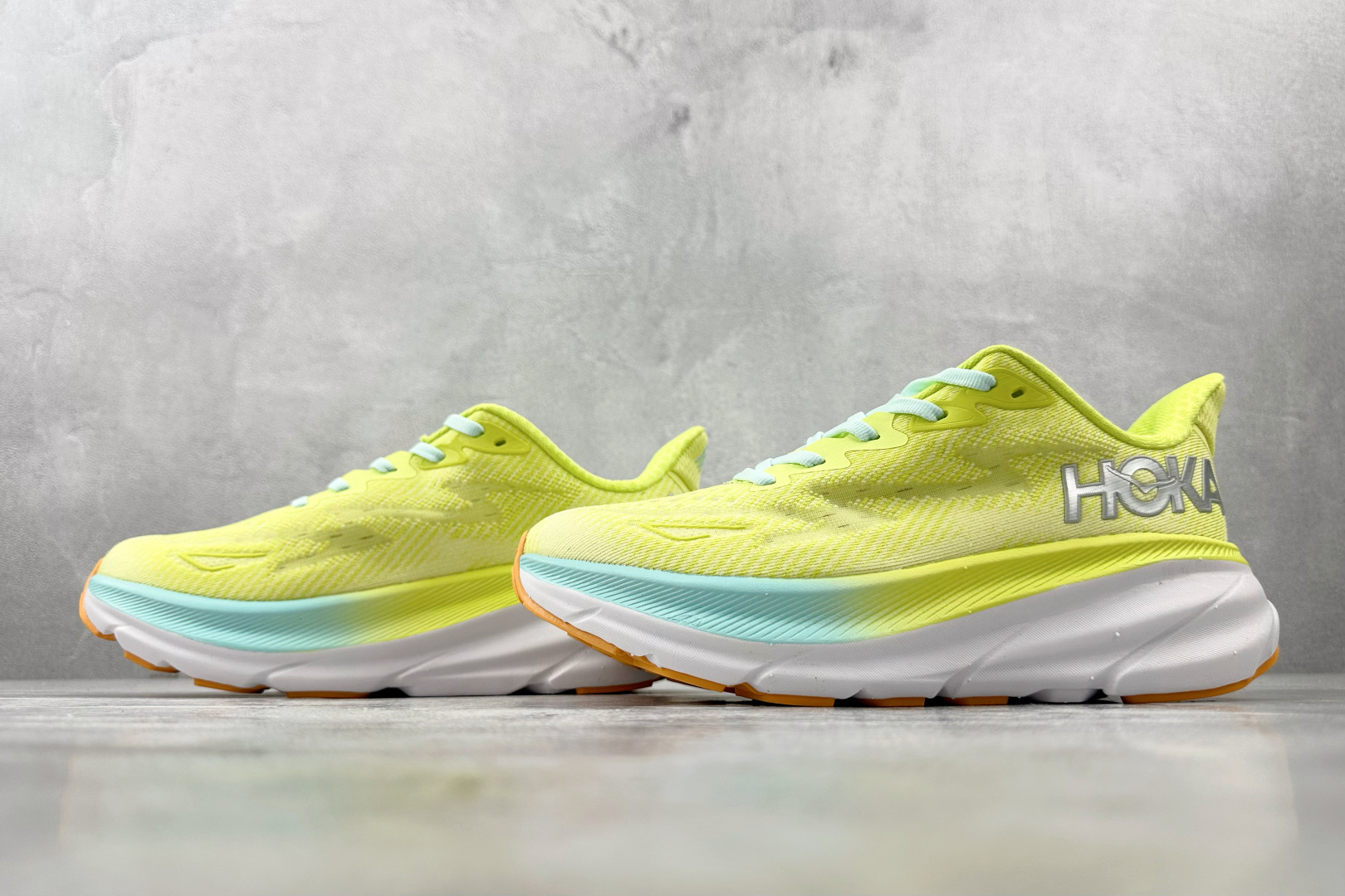 170 HOKA ONE ONE Clifton 9 黄色 1127896-CGSO