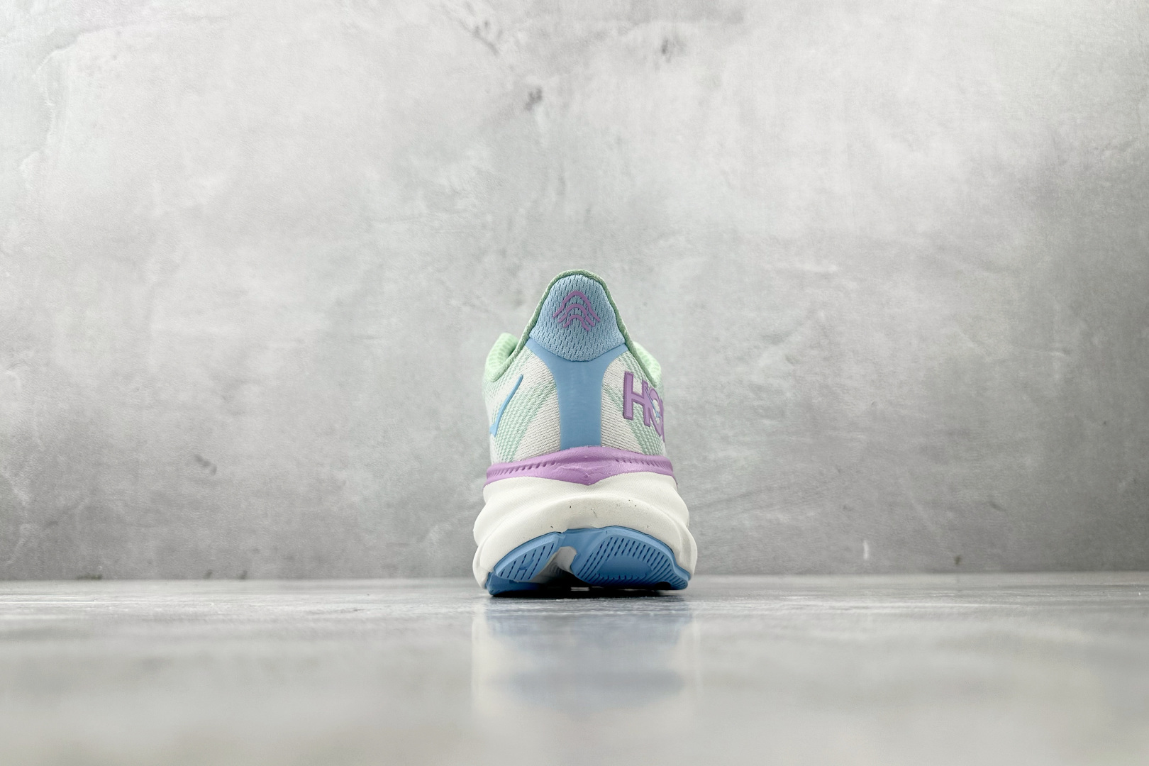 170 HOKA ONE ONE Clifton 9 亮海蓝雾紫色 1127896-SOLM