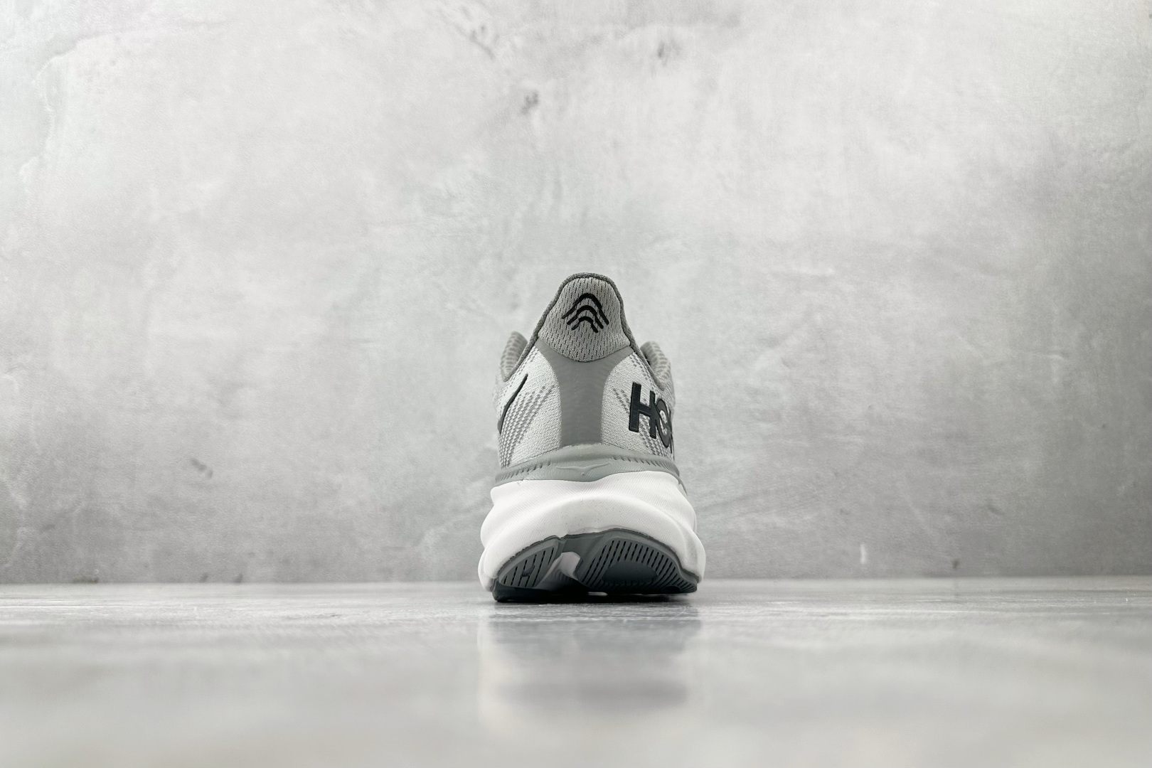 170 HOKA ONE ONE Clifton 9 灰色 1127895-HMBC-Chinese UA Cheap High Quatity Brand Clothes Bags handbags Sneakers wholesale wholesaler seller from China Factory suppliers Fashion Clothing Shoes best Quality Beautiful Price 170 HOKA ONE ONE Clifton 9 灰色 1127895-HMBC