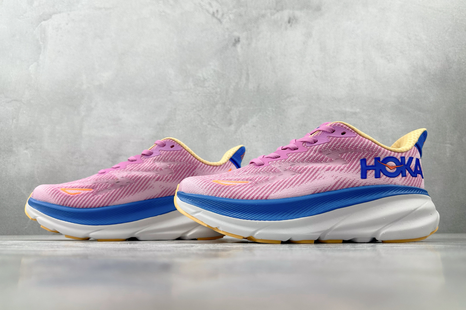 170 HOKA ONE ONE Clifton 9 粉蓝紫 1132211-CSLC-Chinese UA Cheap High Quatity Brand Clothes Bags handbags Sneakers wholesale wholesaler seller from China Factory suppliers Fashion Clothing Shoes best Quality Beautiful Price 170 HOKA ONE ONE Clifton 9 粉蓝紫 1132211-CSLC