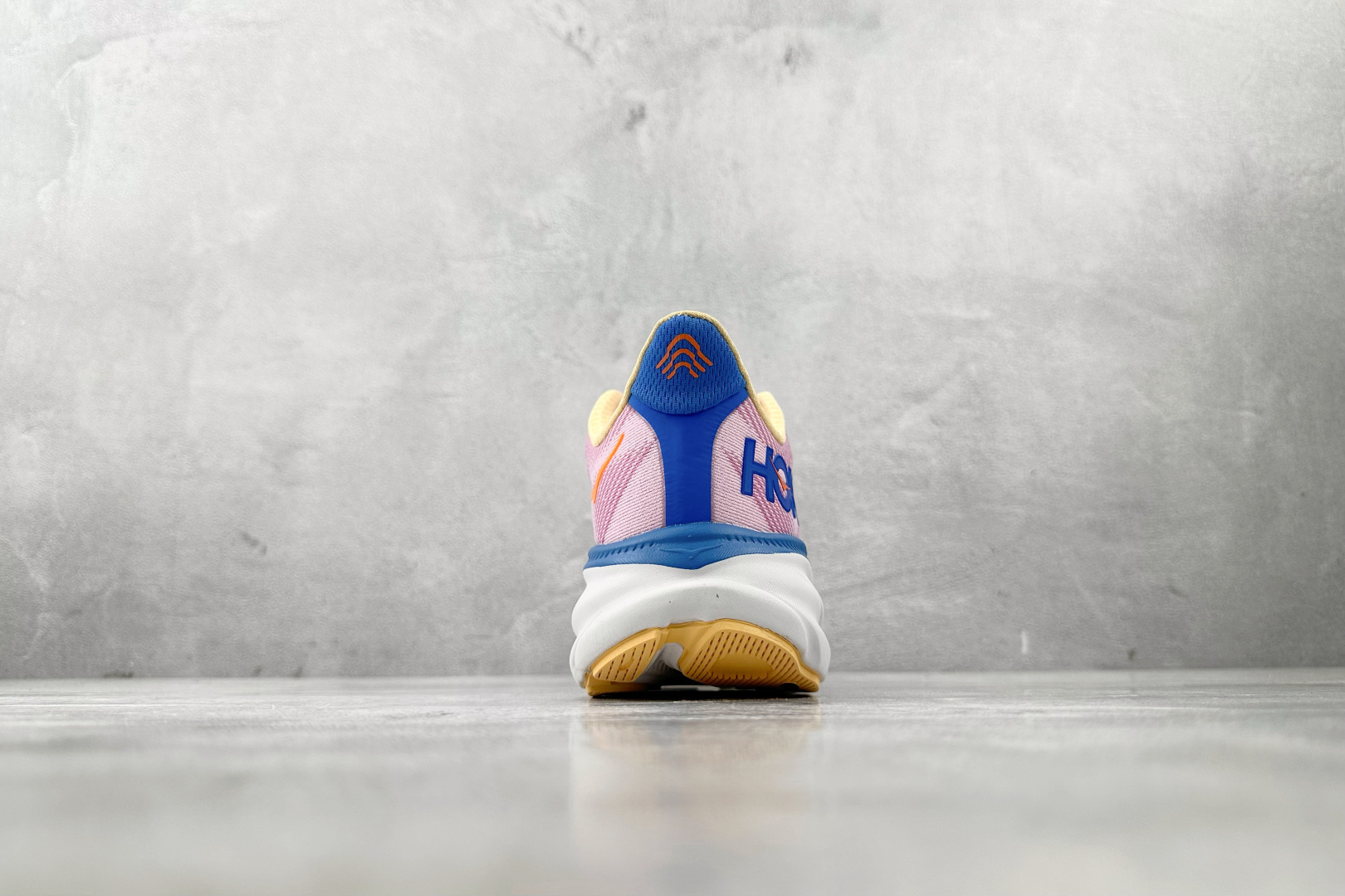 170 HOKA ONE ONE Clifton 9 粉蓝紫 1132211-CSLC-Chinese UA Cheap High Quatity Brand Clothes Bags handbags Sneakers wholesale wholesaler seller from China Factory suppliers Fashion Clothing Shoes best Quality Beautiful Price 170 HOKA ONE ONE Clifton 9 粉蓝紫 1132211-CSLC