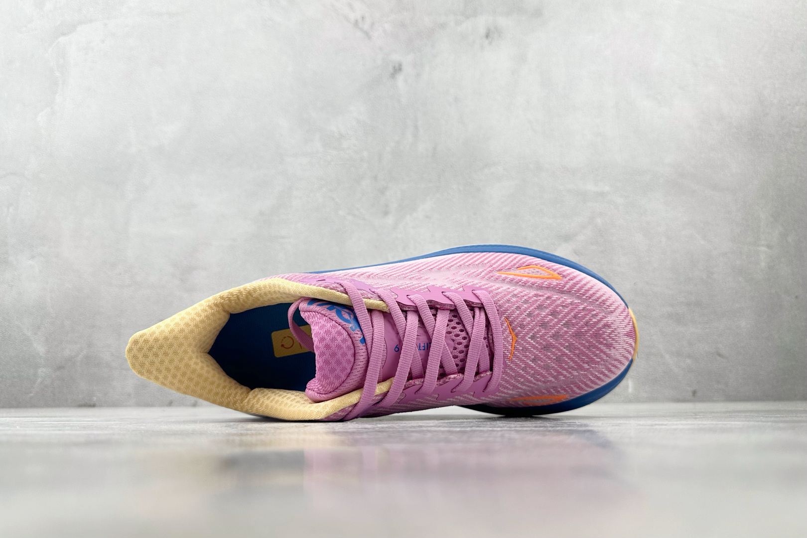 170 HOKA ONE ONE Clifton 9 粉蓝紫 1132211-CSLC-Chinese UA Cheap High Quatity Brand Clothes Bags handbags Sneakers wholesale wholesaler seller from China Factory suppliers Fashion Clothing Shoes best Quality Beautiful Price 170 HOKA ONE ONE Clifton 9 粉蓝紫 1132211-CSLC