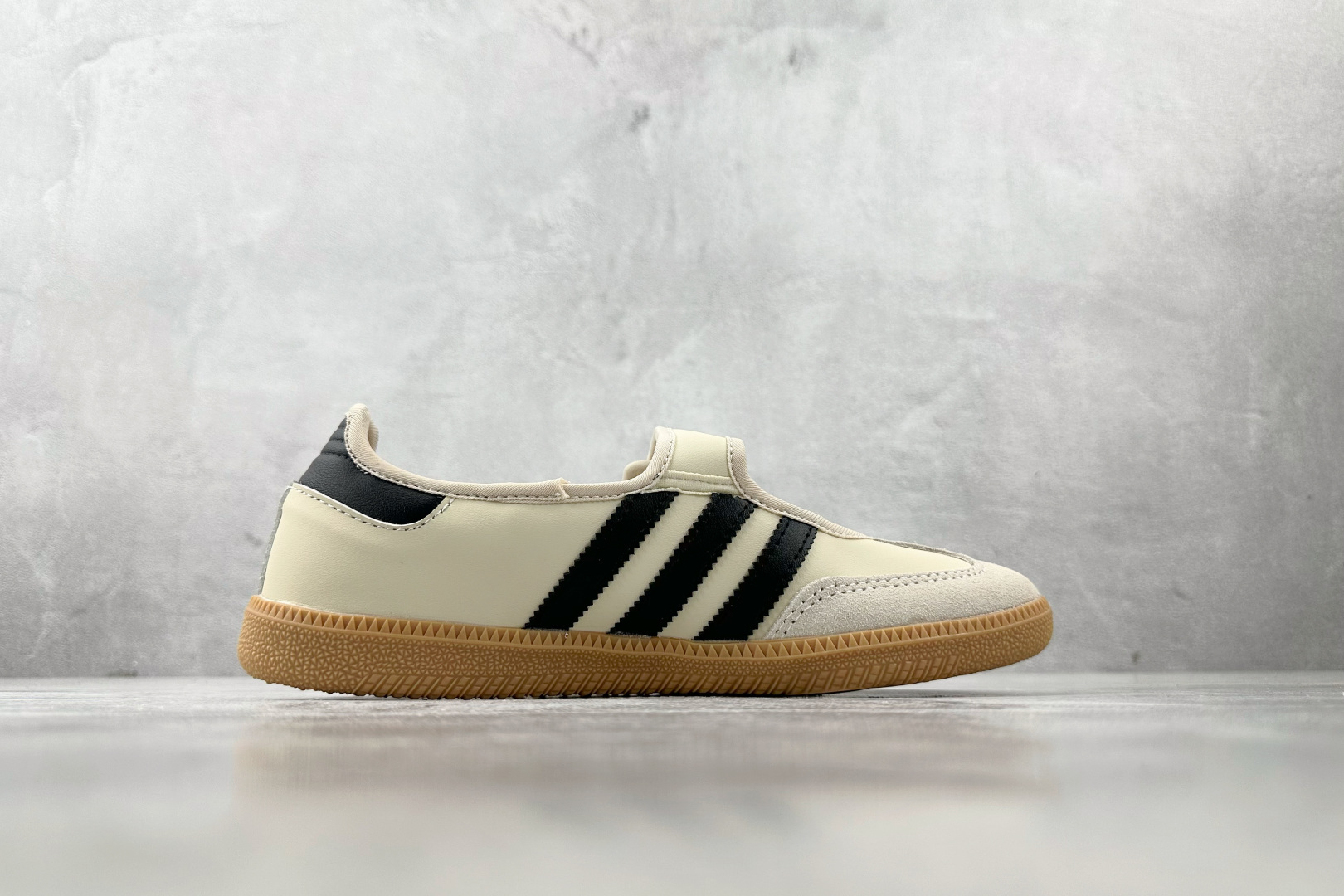 160 出口订单 adidas originals Samba Jane 米白 JR7338-Chinese UA Cheap High Quatity Brand Clothes Bags handbags Sneakers wholesale wholesaler seller from China Factory suppliers Fashion Clothing Shoes best Quality Beautiful Price 160 出口订单 adidas originals Samba Jane 米白 JR7338