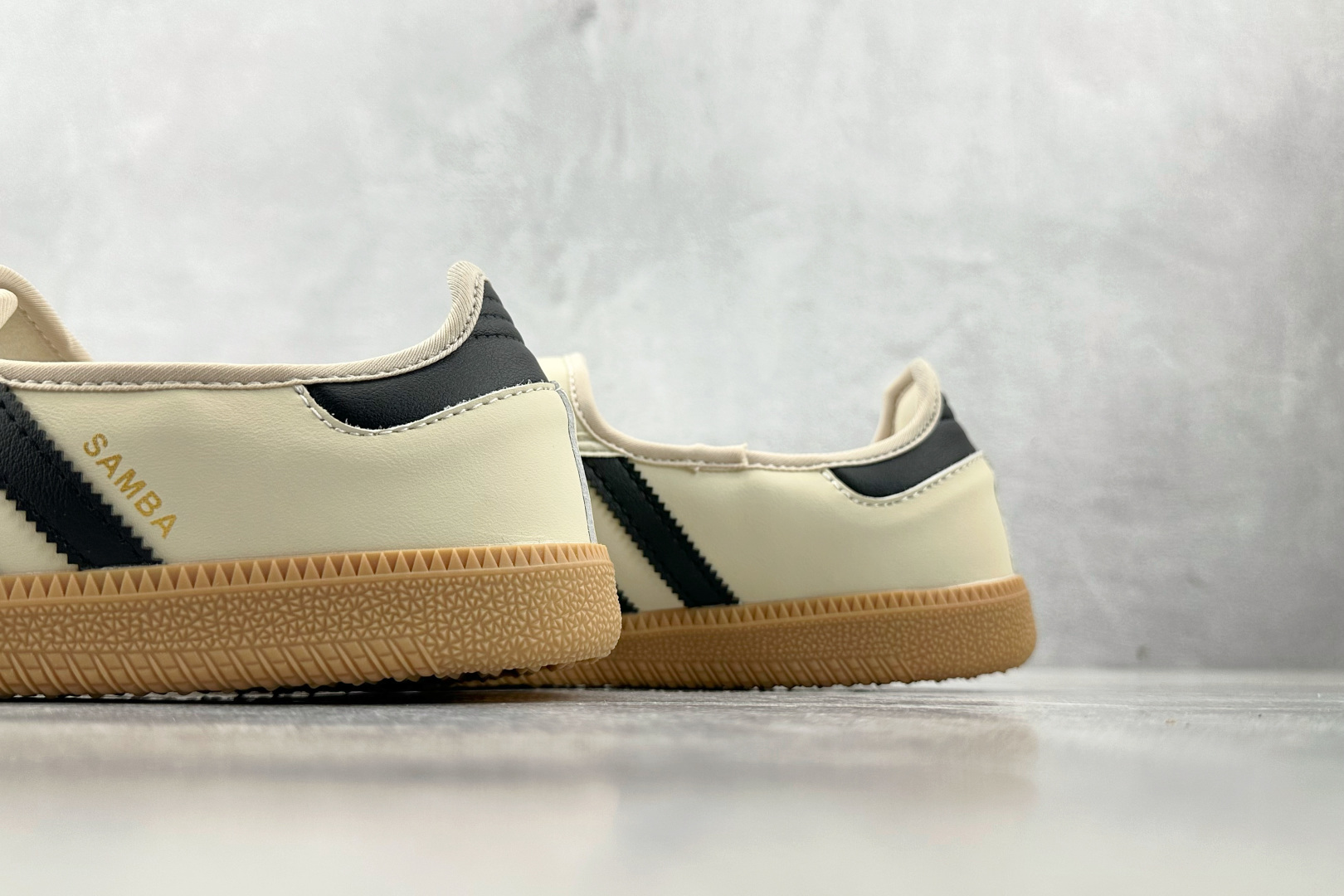 160 出口订单 adidas originals Samba Jane 米白 JR7338-Chinese UA Cheap High Quatity Brand Clothes Bags handbags Sneakers wholesale wholesaler seller from China Factory suppliers Fashion Clothing Shoes best Quality Beautiful Price 160 出口订单 adidas originals Samba Jane 米白 JR7338