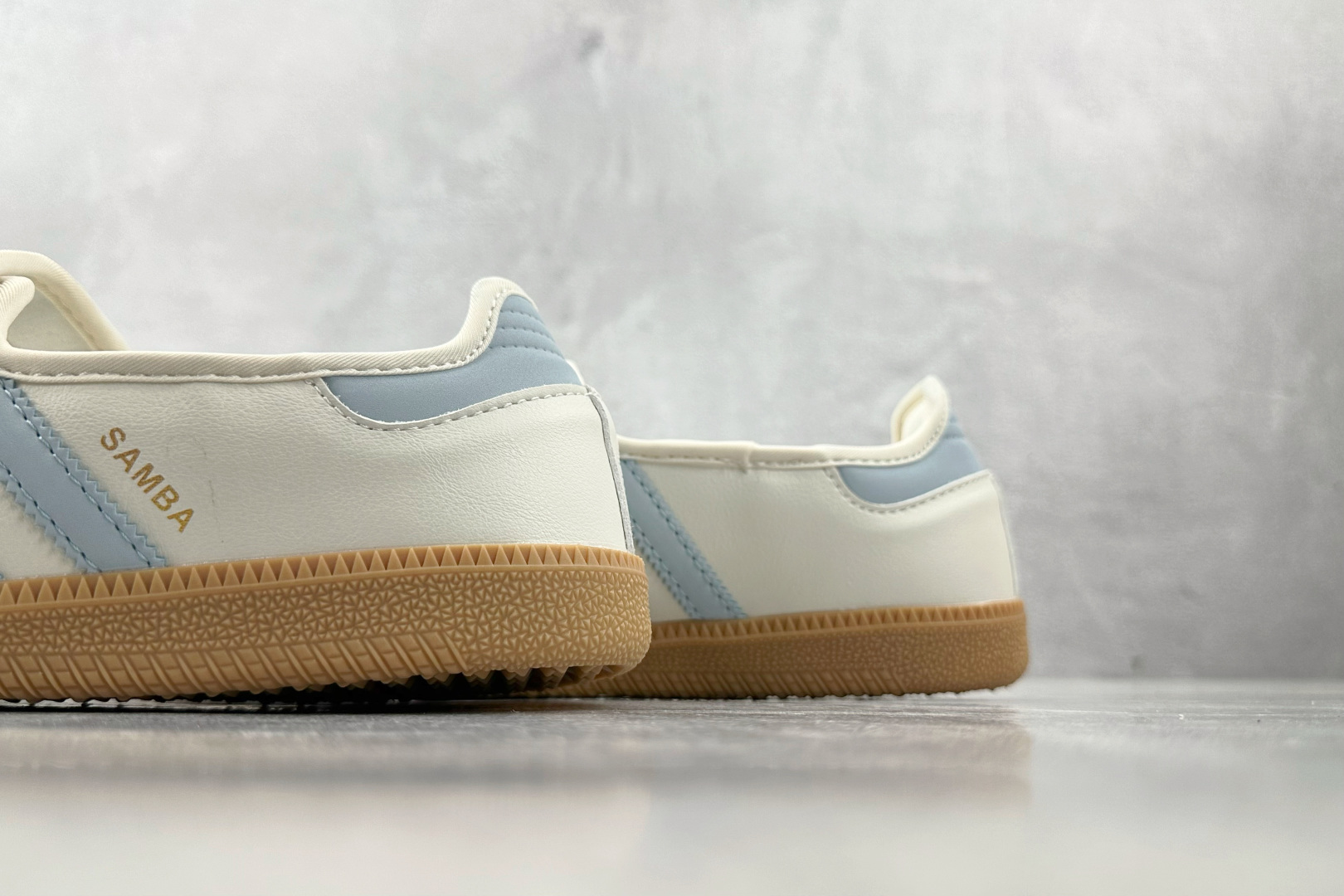 160 出口订单 adidas originals Samba Jane 白蓝 JR7339-Chinese UA Cheap High Quatity Brand Clothes Bags handbags Sneakers wholesale wholesaler seller from China Factory suppliers Fashion Clothing Shoes best Quality Beautiful Price 160 出口订单 adidas originals Samba Jane 白蓝 JR7339