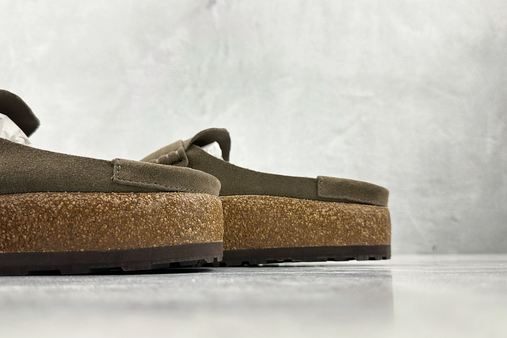 290 Birkenstock 橄榄绿 1025494-Chinese  UA Cheap High Quatity Brand  Clothes Bags handbags Sneakers wholesale wholesaler seller from China Factory suppliers Fashion Clothing  Shoes best Quality Beautiful Price  290 Birkenstock 橄榄绿 1025494