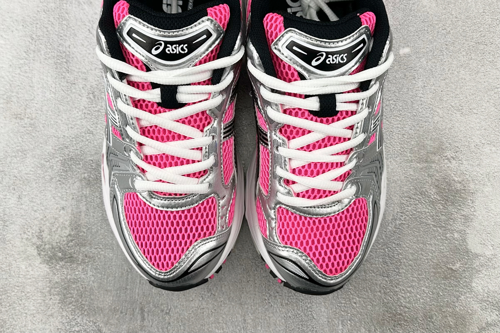 PB 本地
外贸批次 Asics Gel-Kahana 14银粉黑

货号：1201A019-700
尺