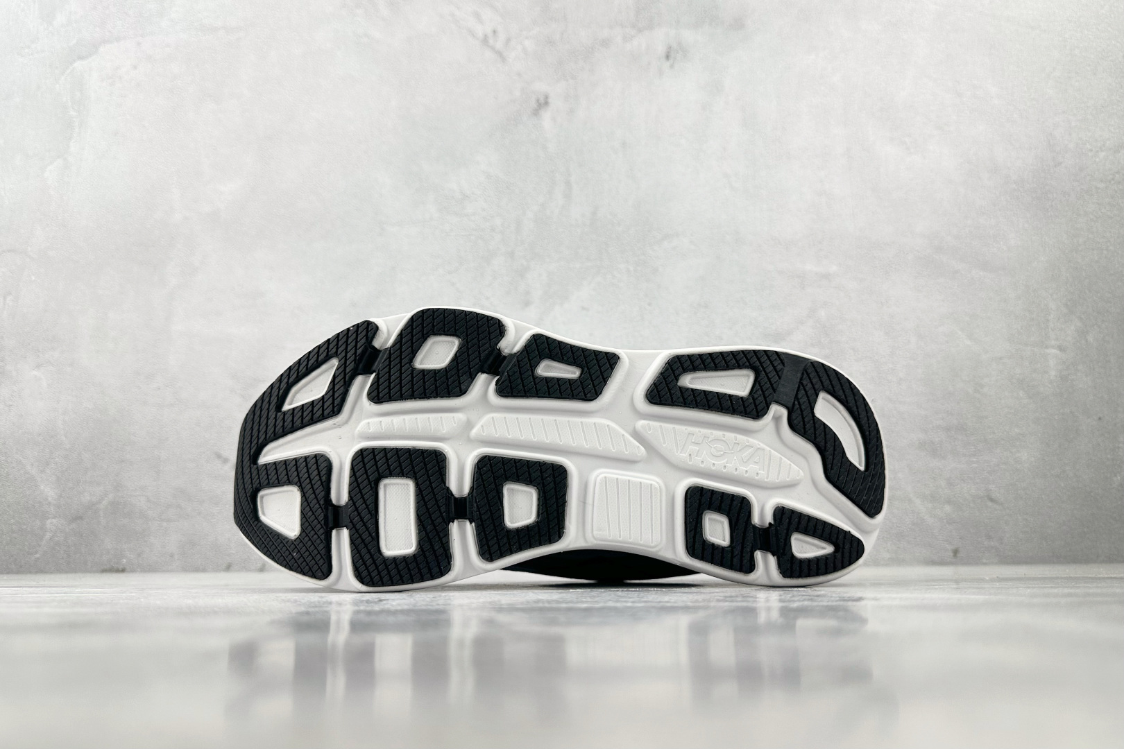 220 HOKA ONE ONE Bondi 9 ”Galactic Grey/Stellar Grey”灰色 1162011-GCTC