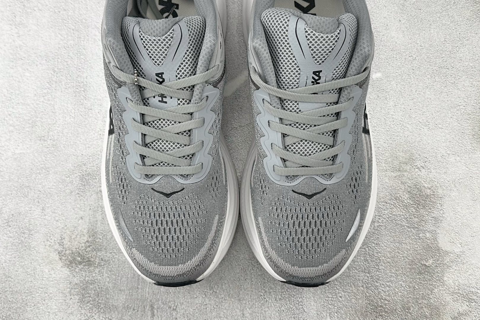 220 HOKA ONE ONE Bondi 9 ”Galactic Grey/Stellar Grey”灰色 1162011-GCTC