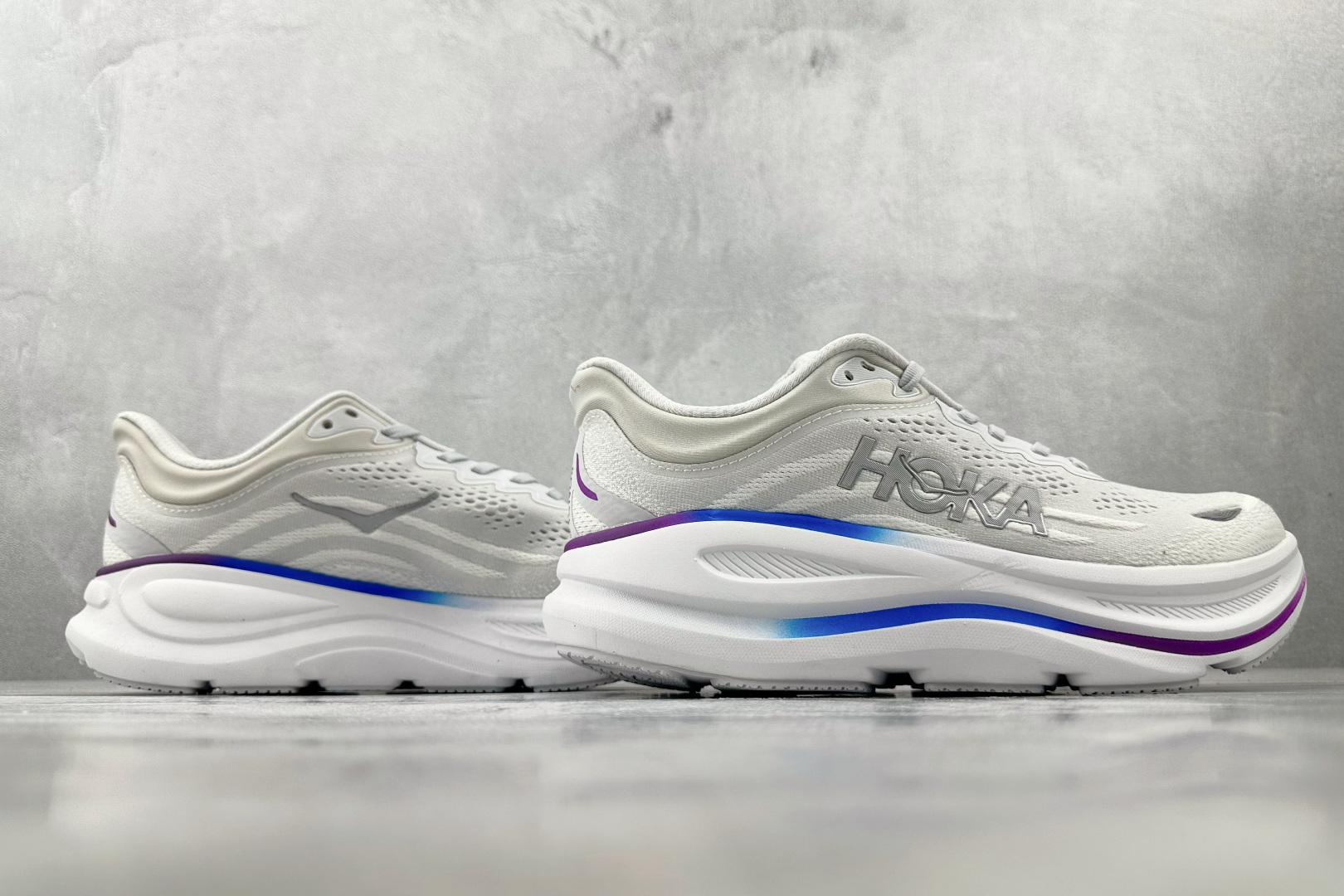 220 HOKA ONE ONE Bondi 9 灰色 1162014-CYWH-Chinese UA Cheap High Quatity Brand Clothes Bags handbags Sneakers wholesale wholesaler seller from China Factory suppliers Fashion Clothing Shoes best Quality Beautiful Price 220 HOKA ONE ONE Bondi 9 灰色 1162014-CYWH