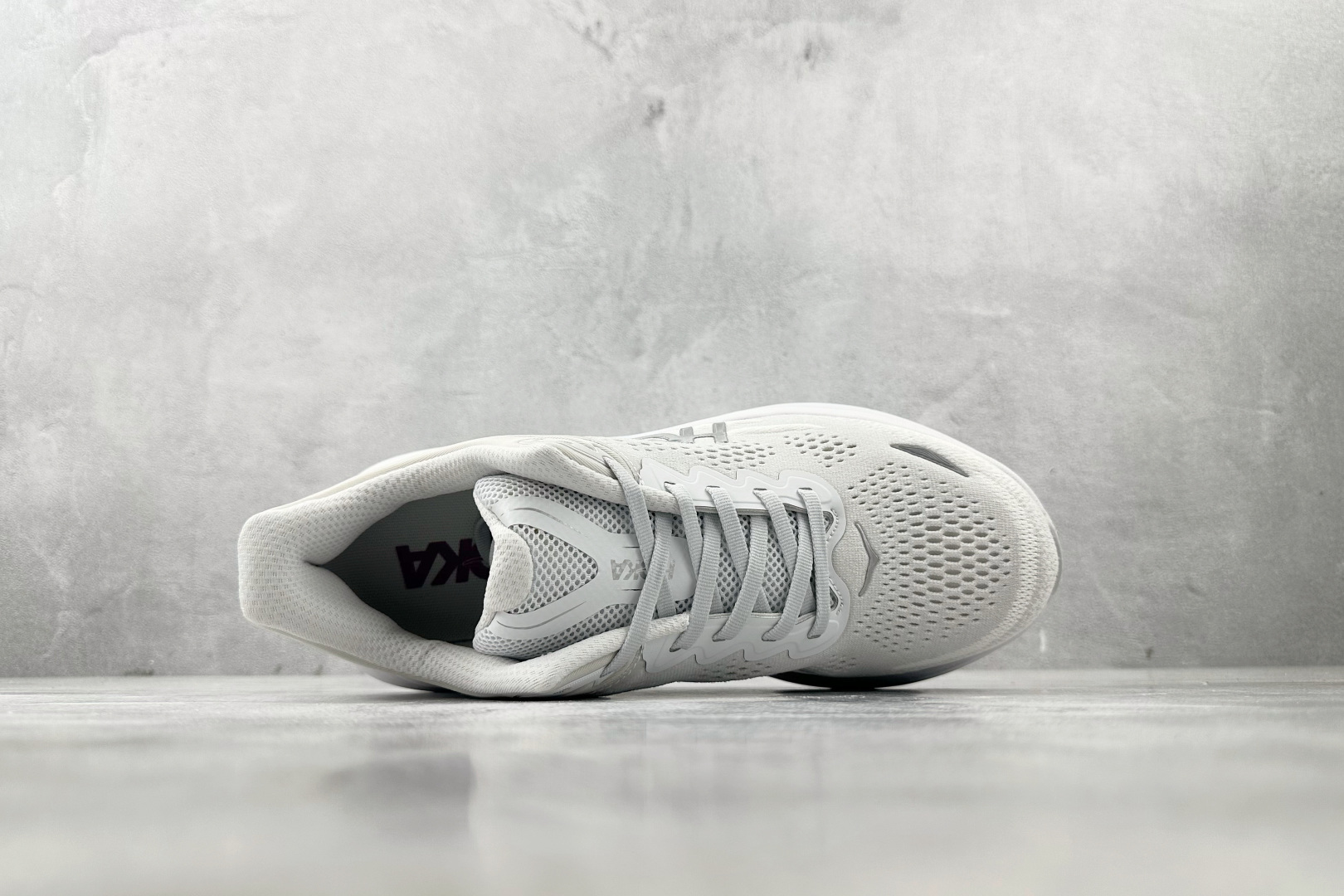 220 HOKA ONE ONE Bondi 9 灰色 1162014-CYWH-Chinese UA Cheap High Quatity Brand Clothes Bags handbags Sneakers wholesale wholesaler seller from China Factory suppliers Fashion Clothing Shoes best Quality Beautiful Price 220 HOKA ONE ONE Bondi 9 灰色 1162014-CYWH