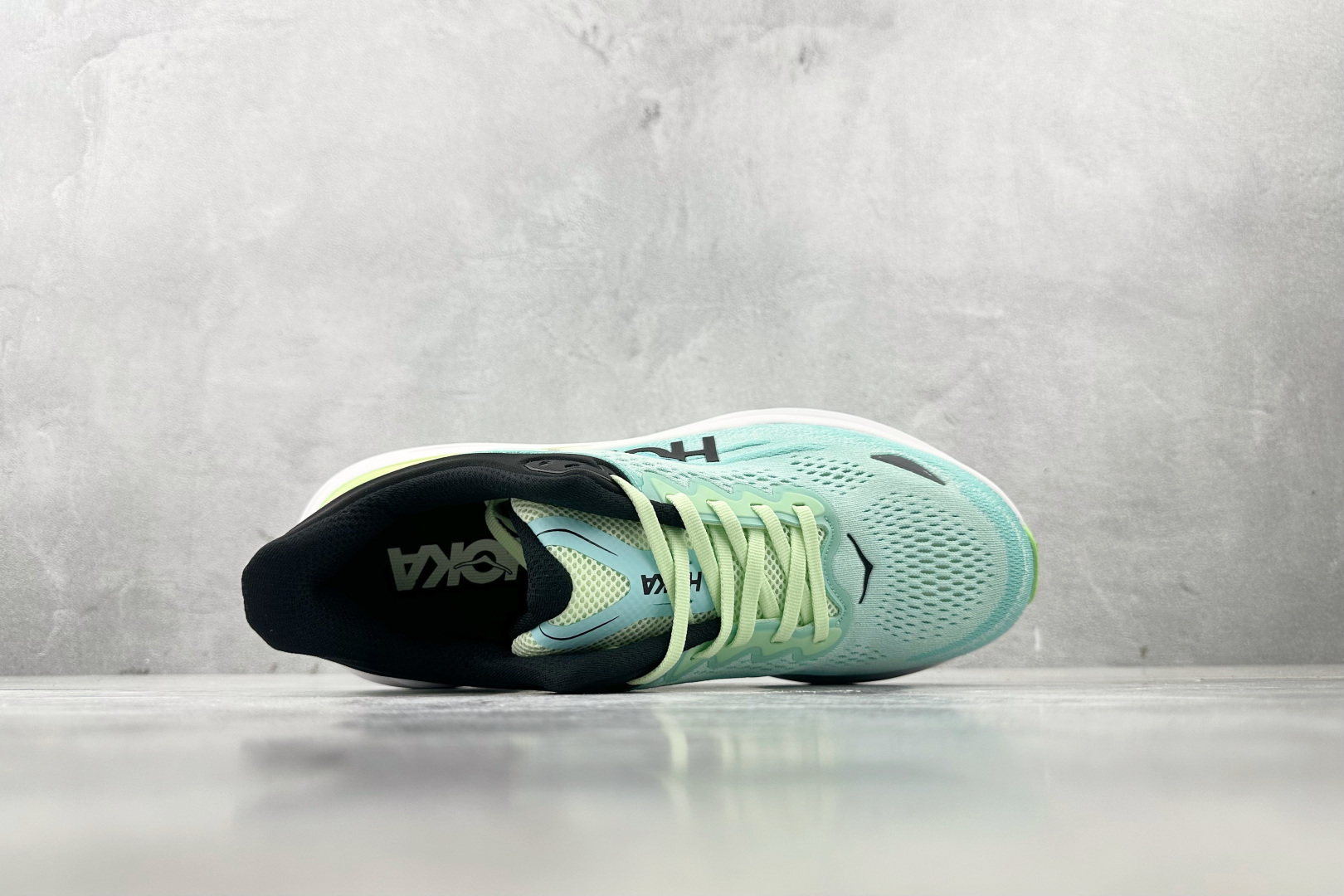 220 HOKA ONE ONE Bondi 9 蓝白色 1162011-LNMT-Chinese UA Cheap High Quatity Brand Clothes Bags handbags Sneakers wholesale wholesaler seller from China Factory suppliers Fashion Clothing Shoes best Quality Beautiful Price 220 HOKA ONE ONE Bondi 9 蓝白色 1162011-LNMT