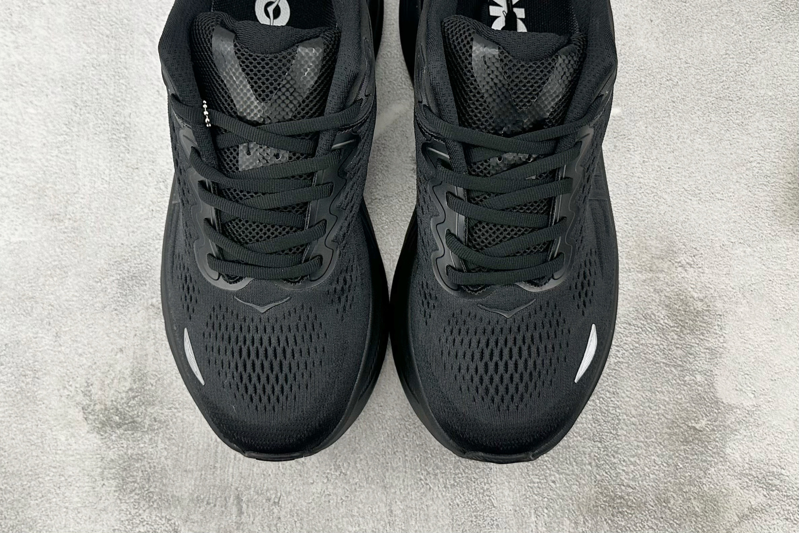 220 HOKA ONE ONE Bondi 9 黑色 1162013-BBLC