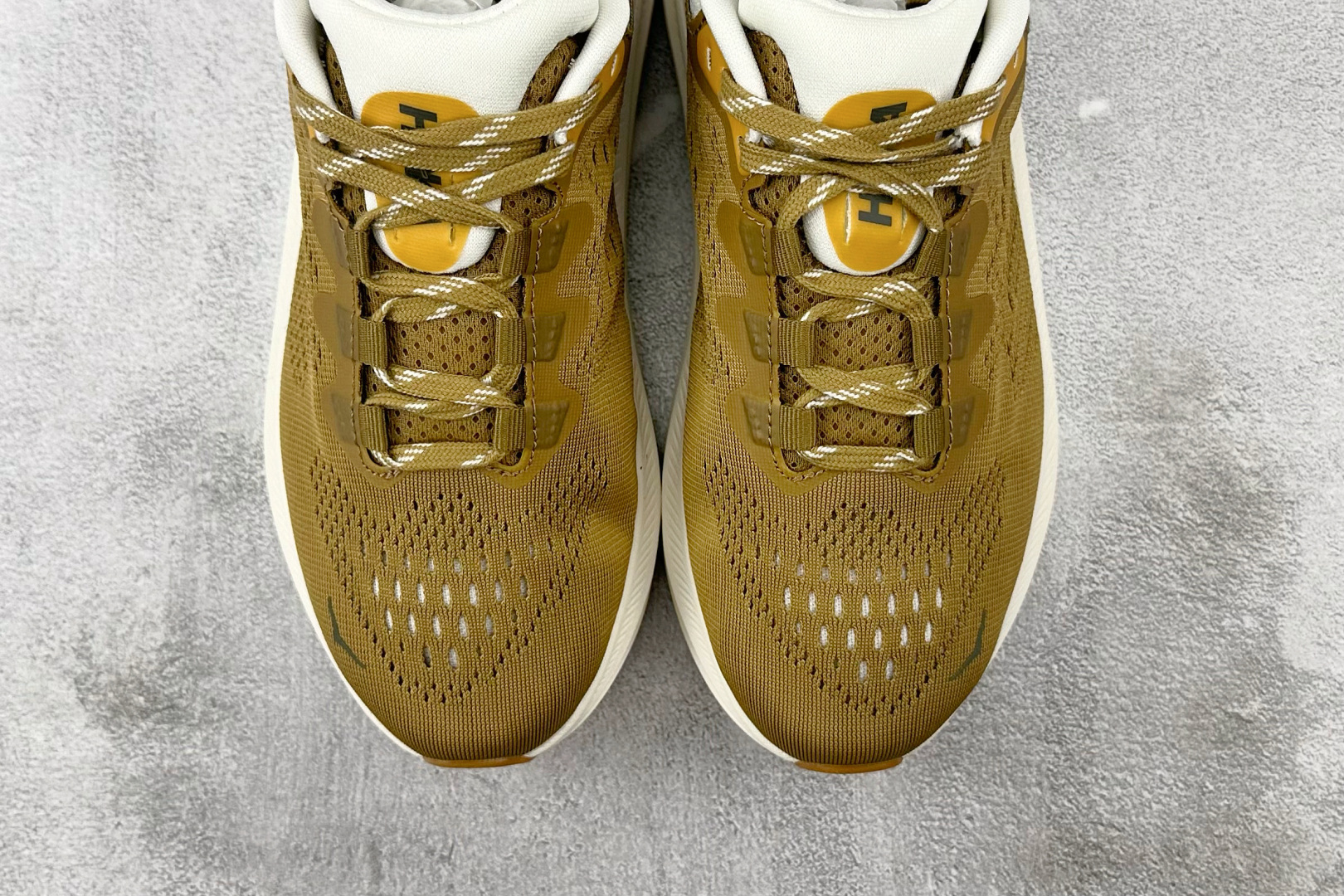 200 HOKA ONE ONE KAWANA 2 棕色 1147930-WLK