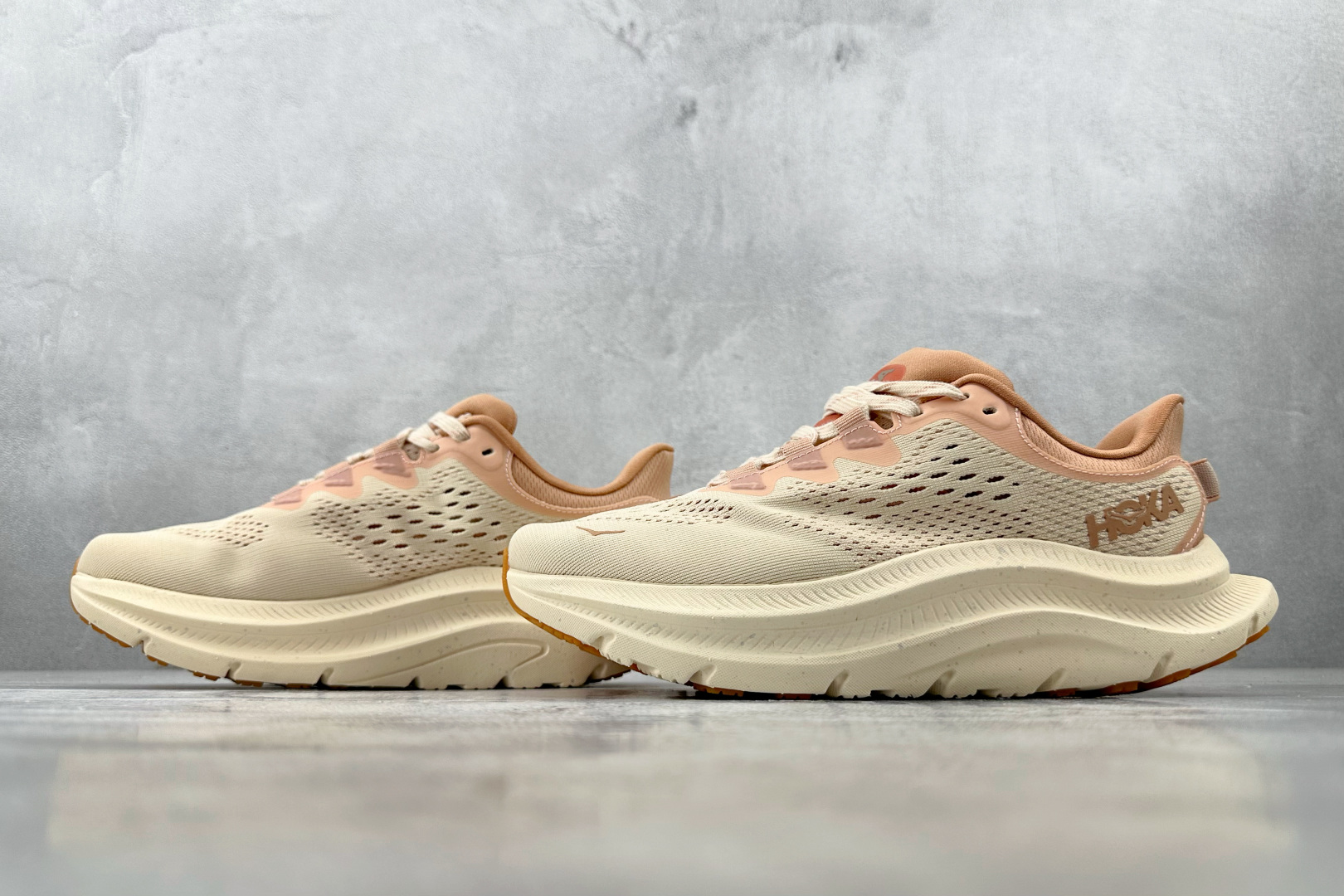 200 HOKA ONE ONE KAWANA 2 卡其色 1147913VSN-Chinese  UA Cheap High Quatity Brand  Clothes Bags handbags Sneakers wholesale wholesaler seller from China Factory suppliers Fashion Clothing  Shoes best Quality Beautiful Price  200 HOKA ONE ONE KAWANA 2 卡其色 1147913VSN