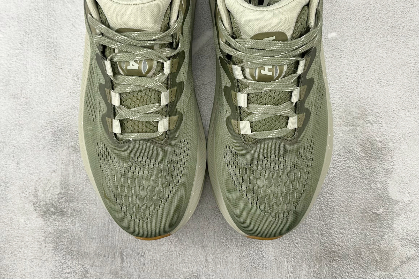 200 HOKA ONE ONE KAWANA 2 深绿色 1147930-SCV-Chinese  UA Cheap High Quatity Brand  Clothes Bags handbags Sneakers wholesale wholesaler seller from China Factory suppliers Fashion Clothing  Shoes best Quality Beautiful Price  200 HOKA ONE ONE KAWANA 2 深绿色 1147930-SCV