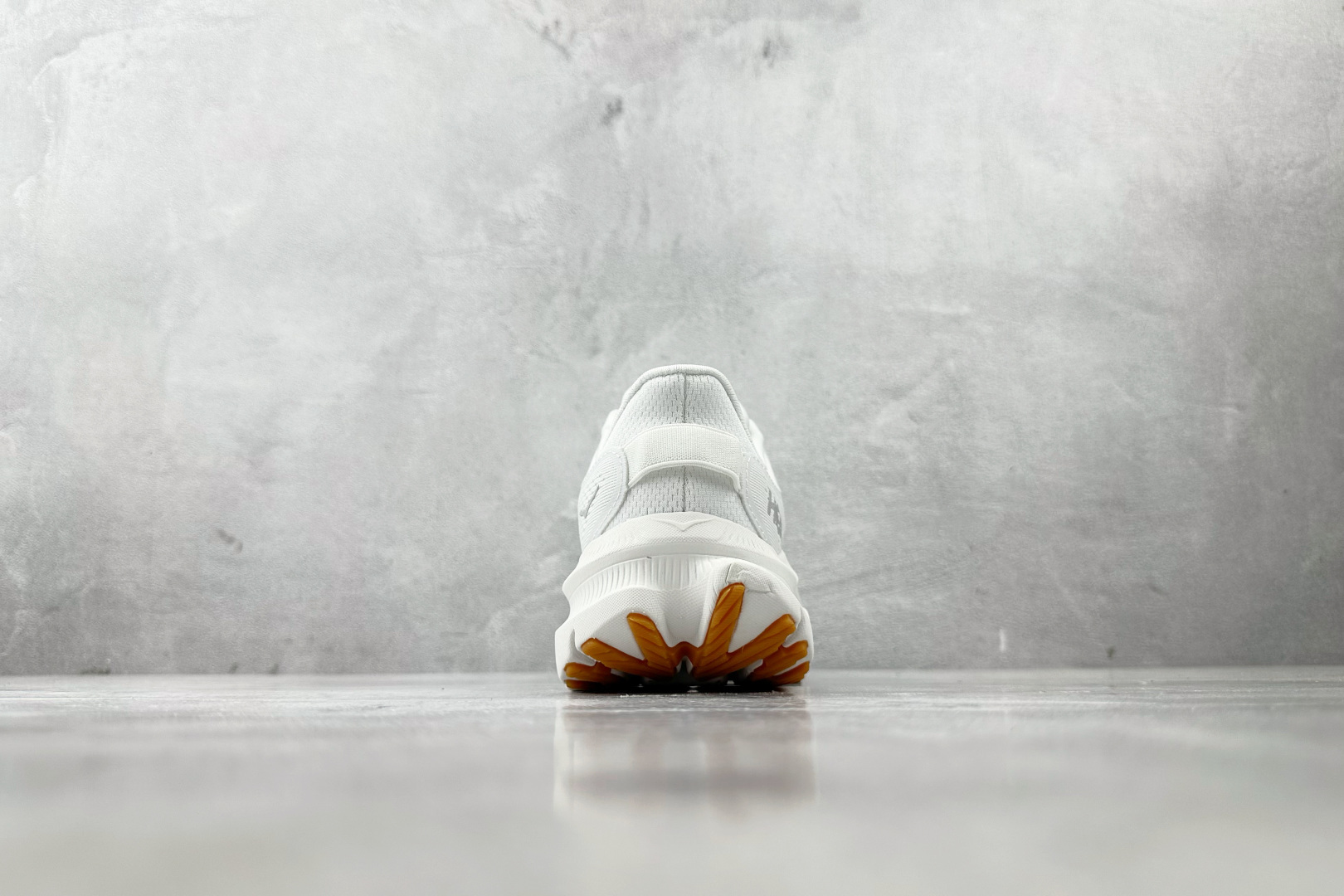 200 HOKA ONE ONE KAWANA 2 白色 1147930-WNCL