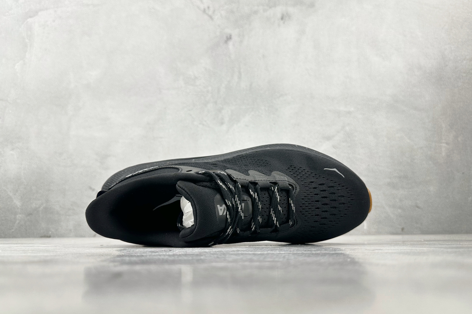 200 HOKA ONE ONE KAWANA 2 黑色 1147930-BBLC