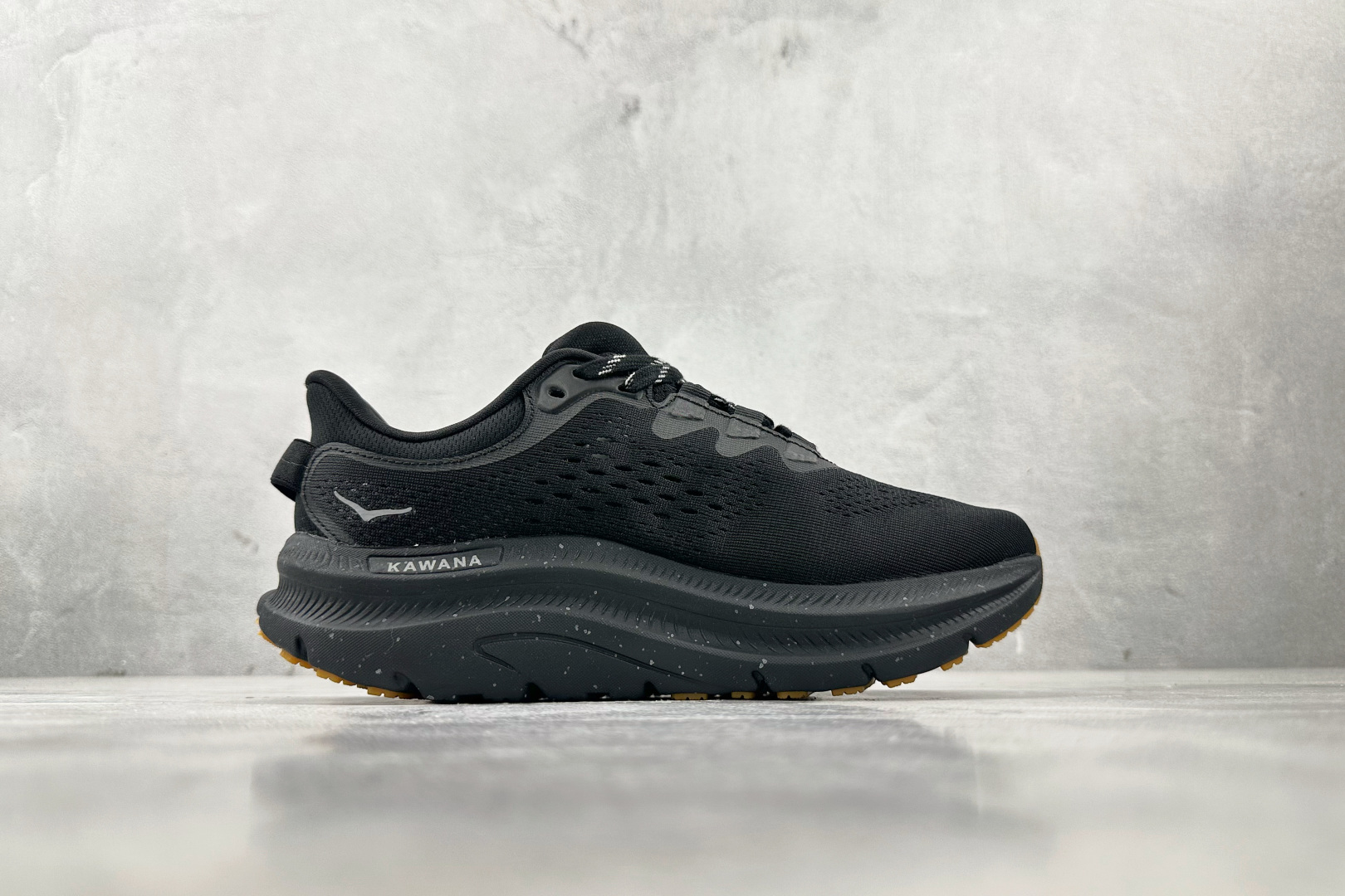 200 HOKA ONE ONE KAWANA 2 黑色 1147930-BBLC