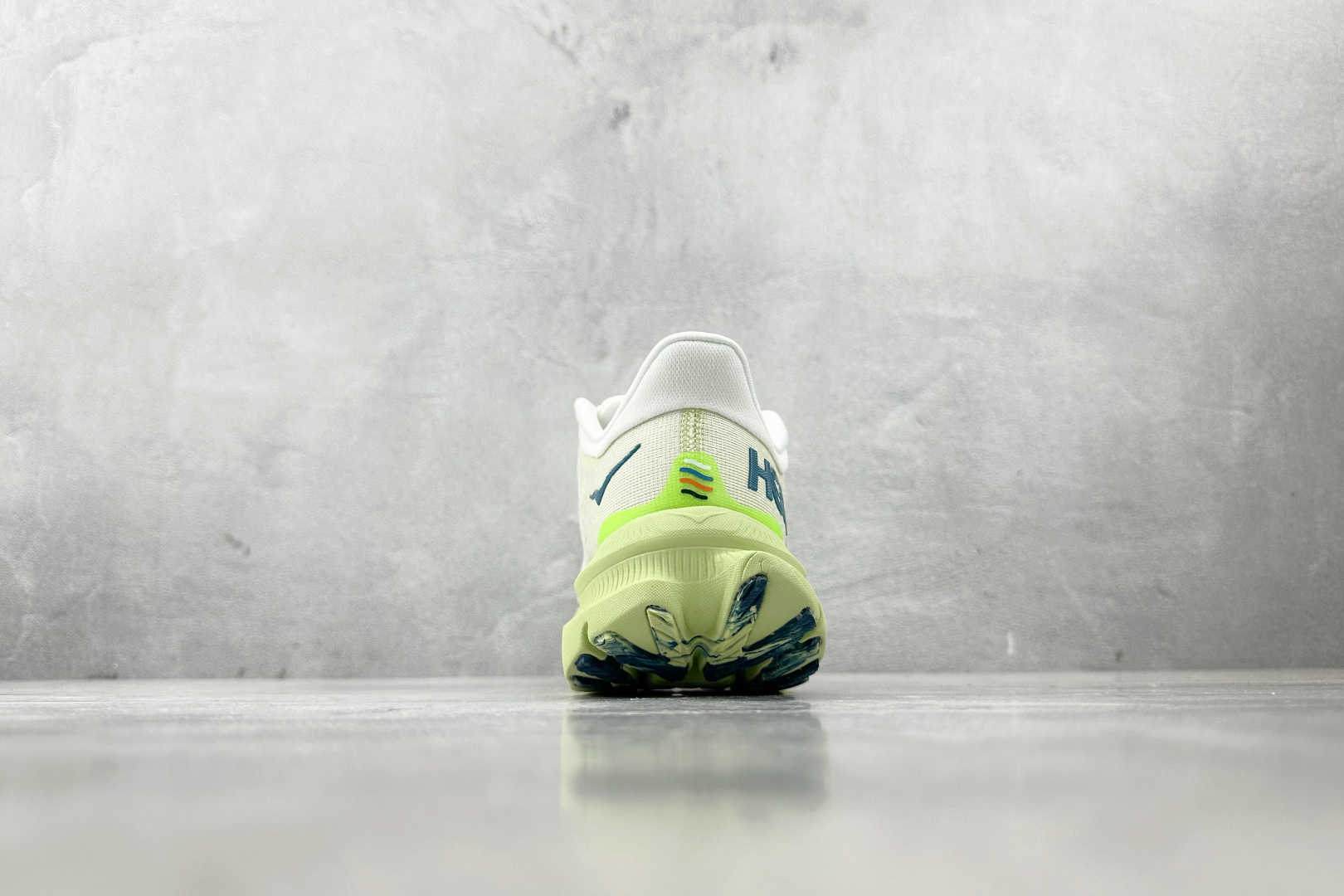 190 HOKA ONE ONE KAWANA 米白色 1123163-BDBB