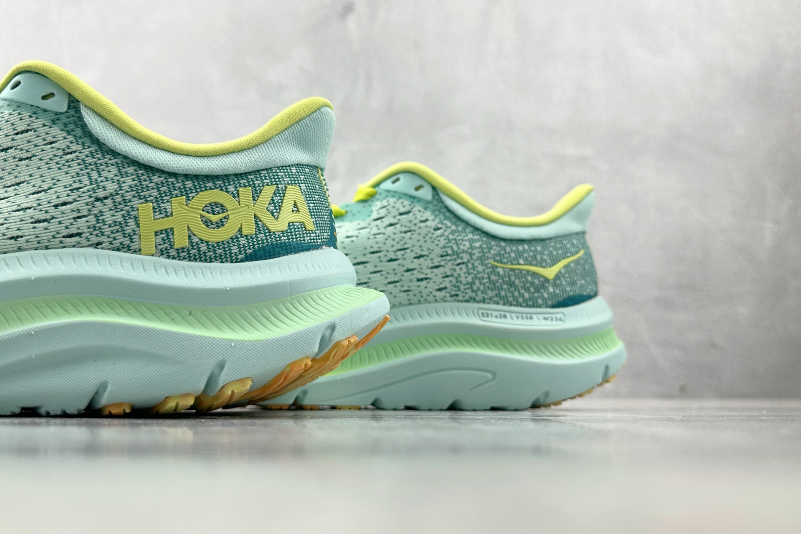 190 HOKA ONE ONE KAWANA 绿 1123164-SOOM