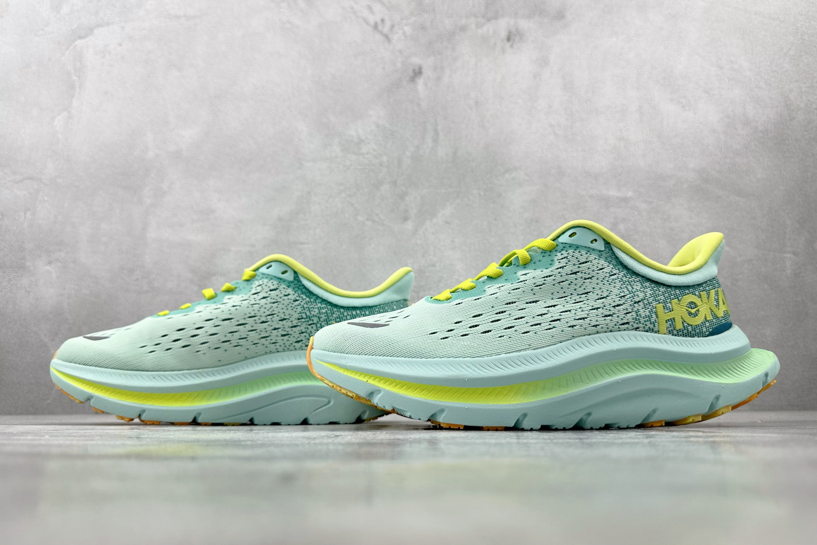 190 HOKA ONE ONE KAWANA 绿 1123164-SOOM