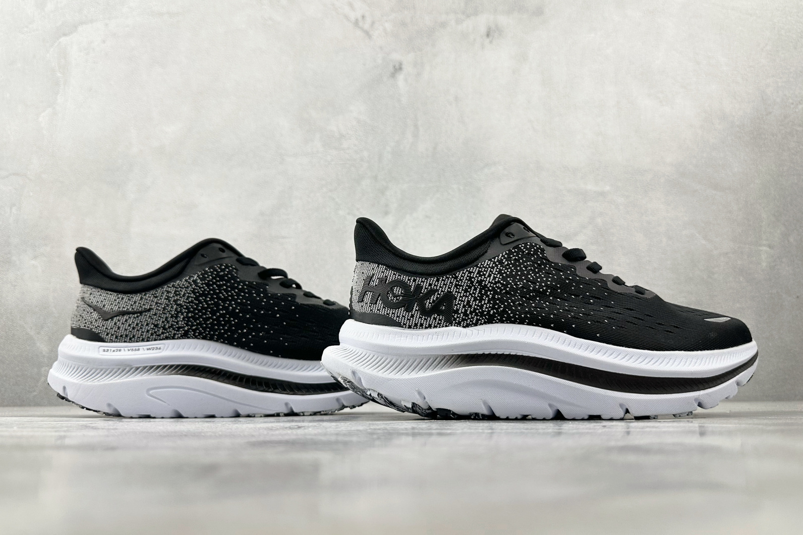 190 HOKA ONE ONE KAWANA 黑白 1123164-BWHT