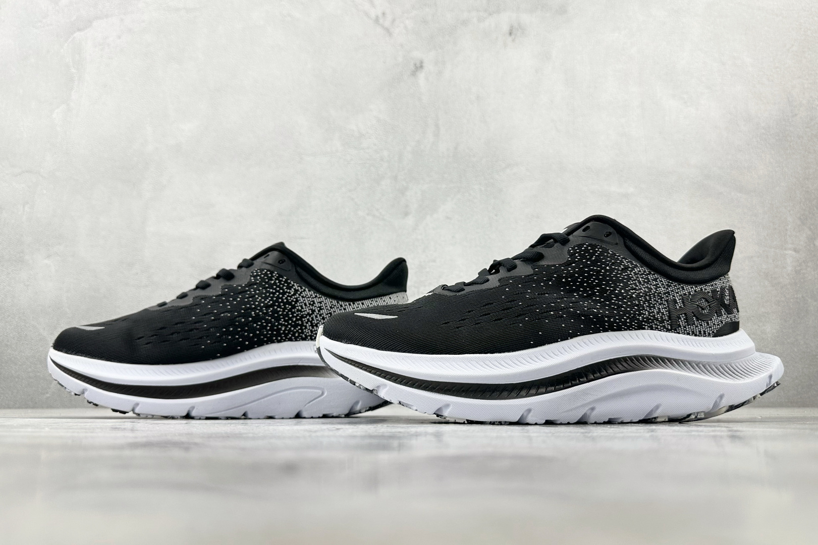 190 HOKA ONE ONE KAWANA 黑白 1123164-BWHT